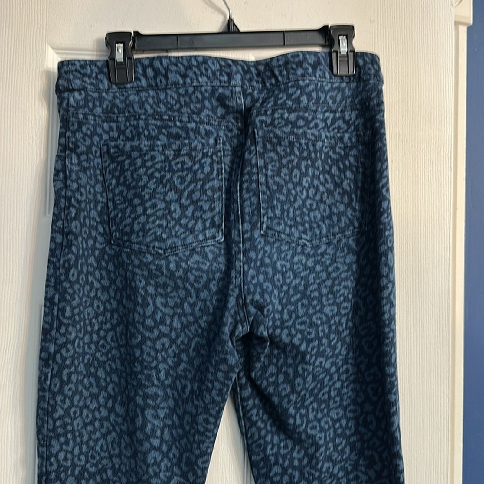 Spanx blue Leopard Print Jean-ish Ankle Leggings High Rise Shaping - size large