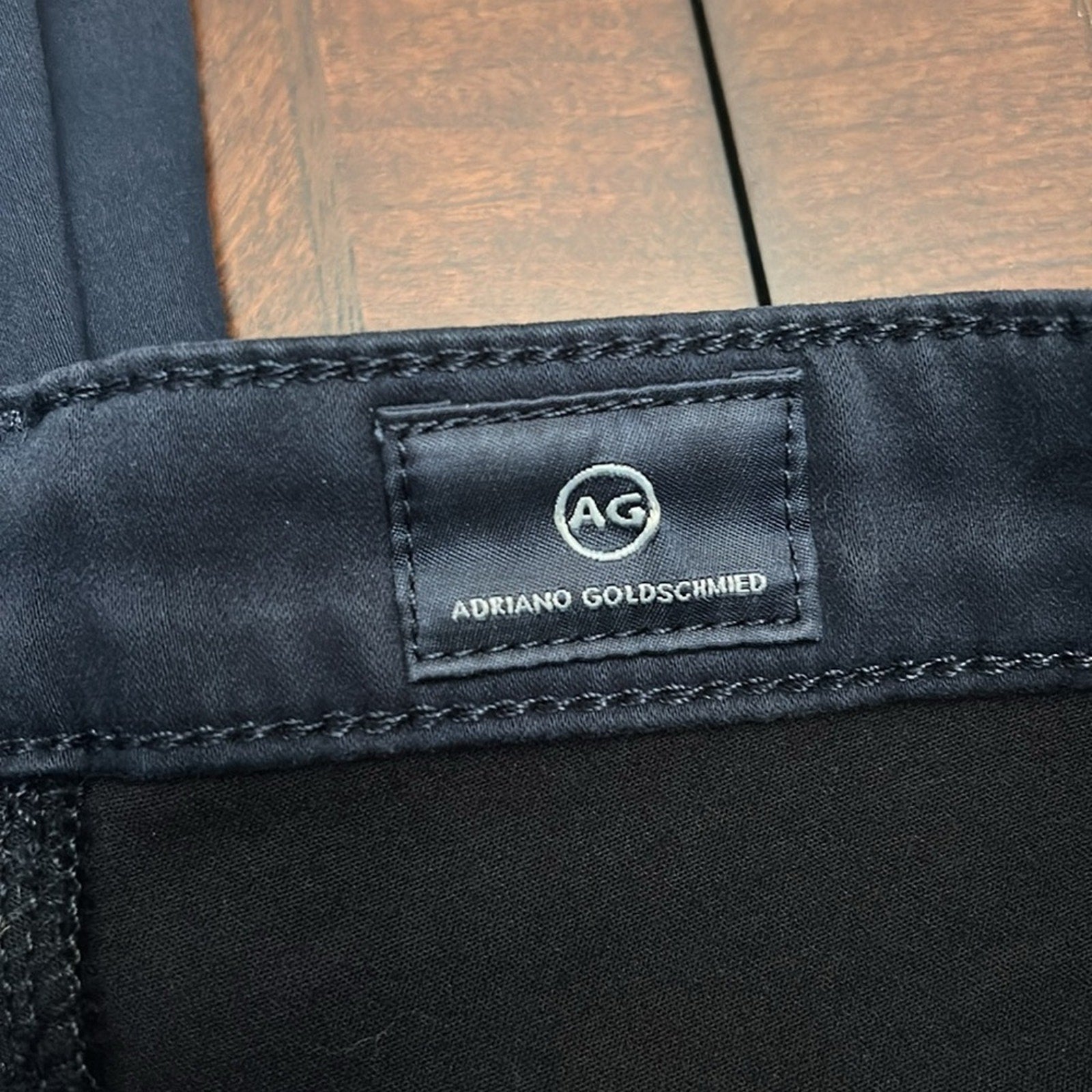 AG Jeans - The Sateen Legging Ankle in BIG - size 27R