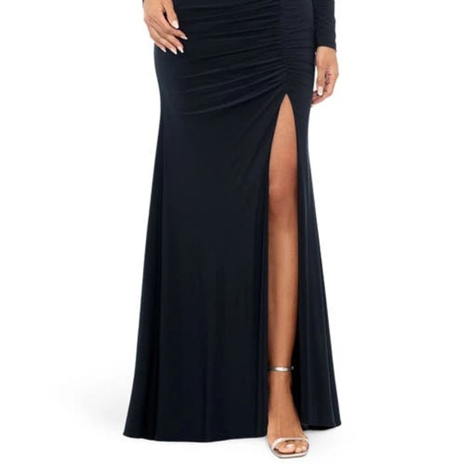 NWT Xscape Crystal Trim Long Sleeve Gown in Navy 5721X - size 14
