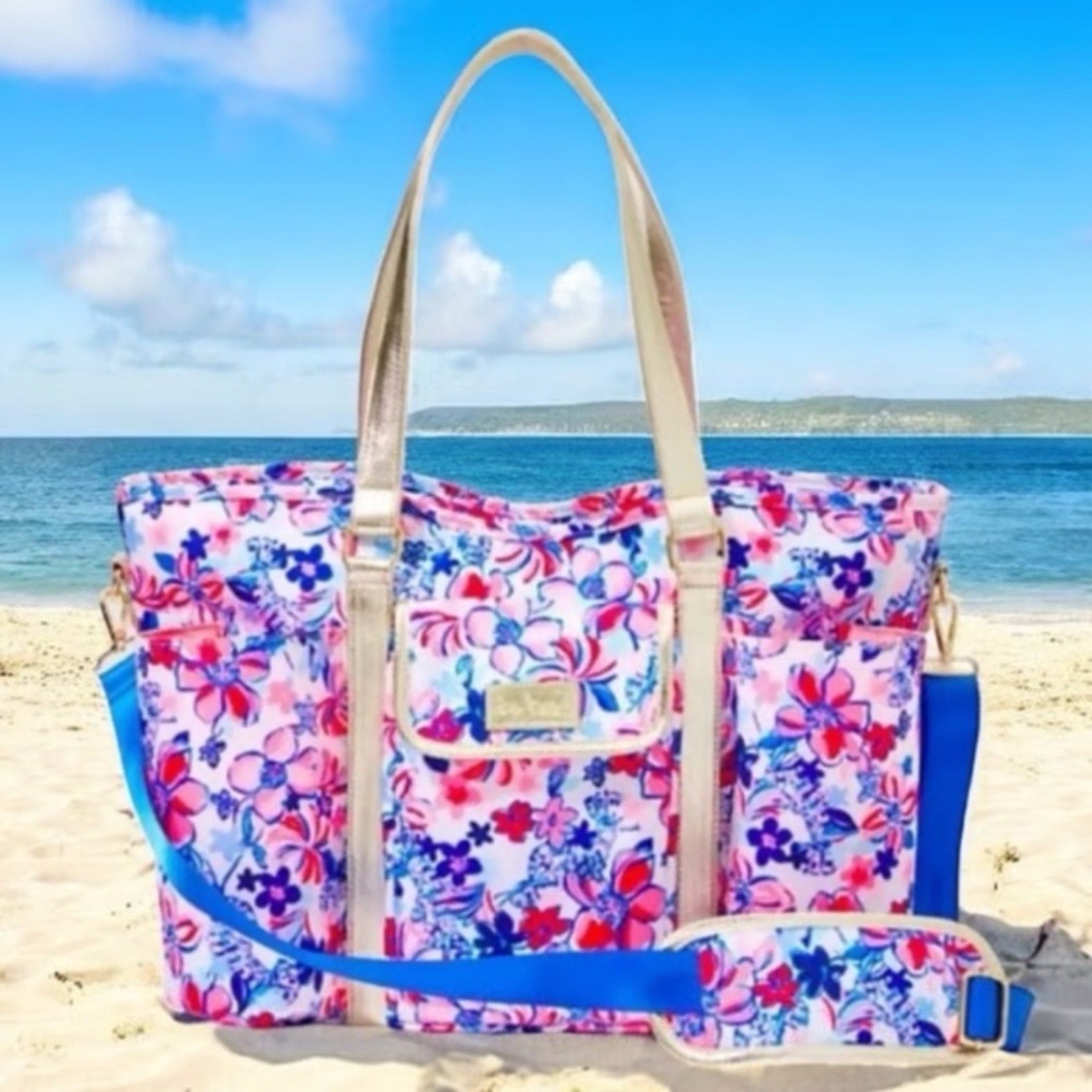 New Lilly Pulitzer Insulated Beach Bag Tote in Party Like a Lobster R$168