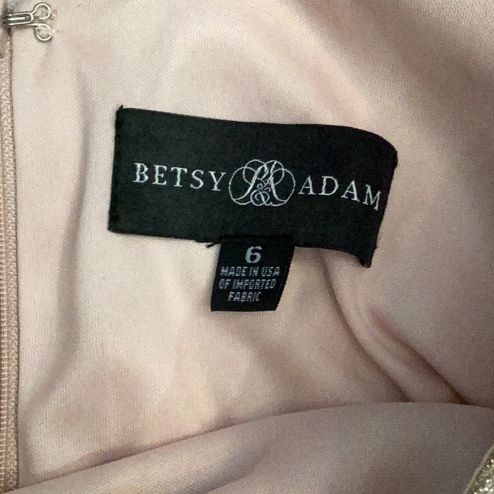 NWT Betsy & Adam Women's Long Glitter Sleeveless Gown w/ Ruffle Detail - size 6