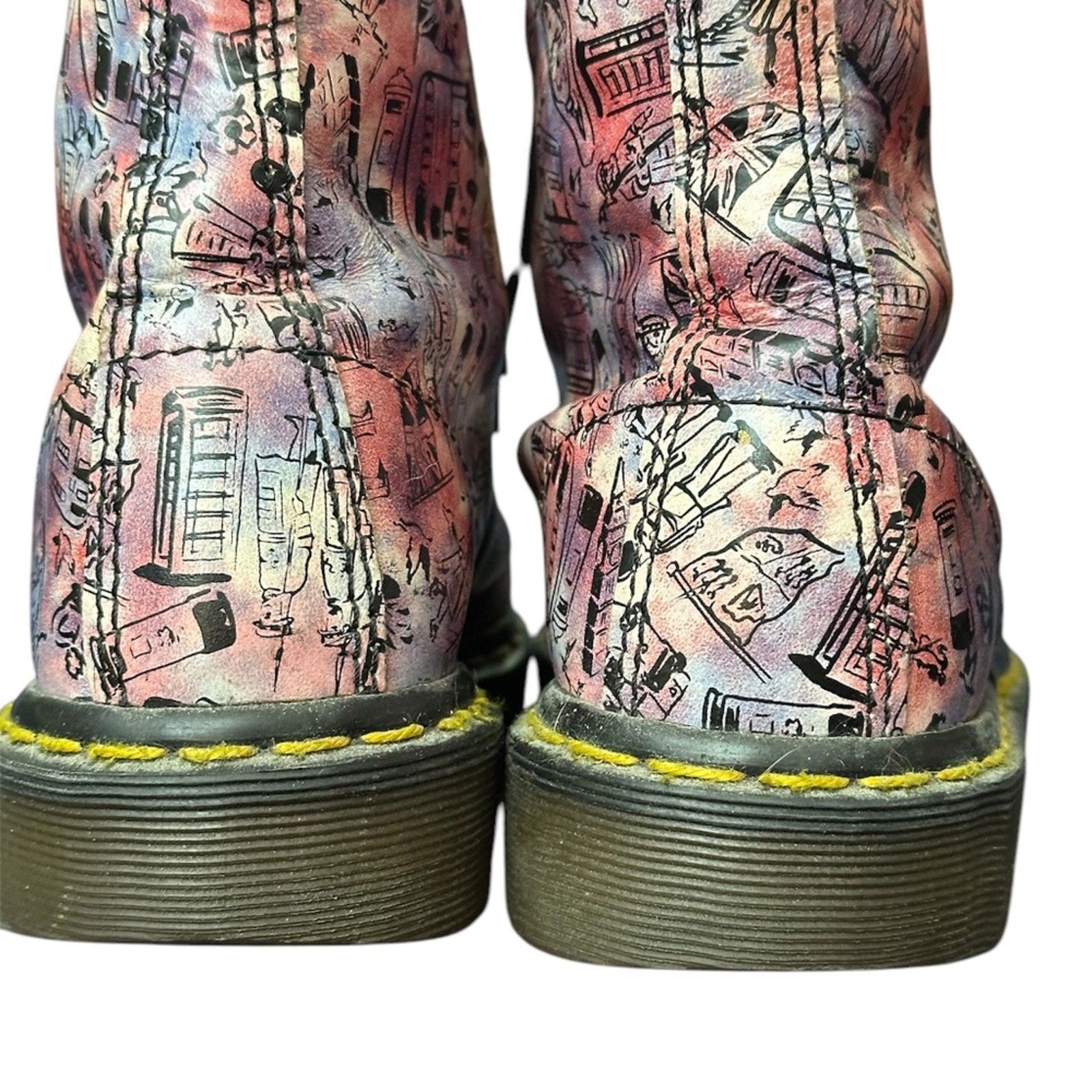 DR. MARTENS PINK LONDON ICONS LEATHER BOOTS VINTAGE - size 9 US women