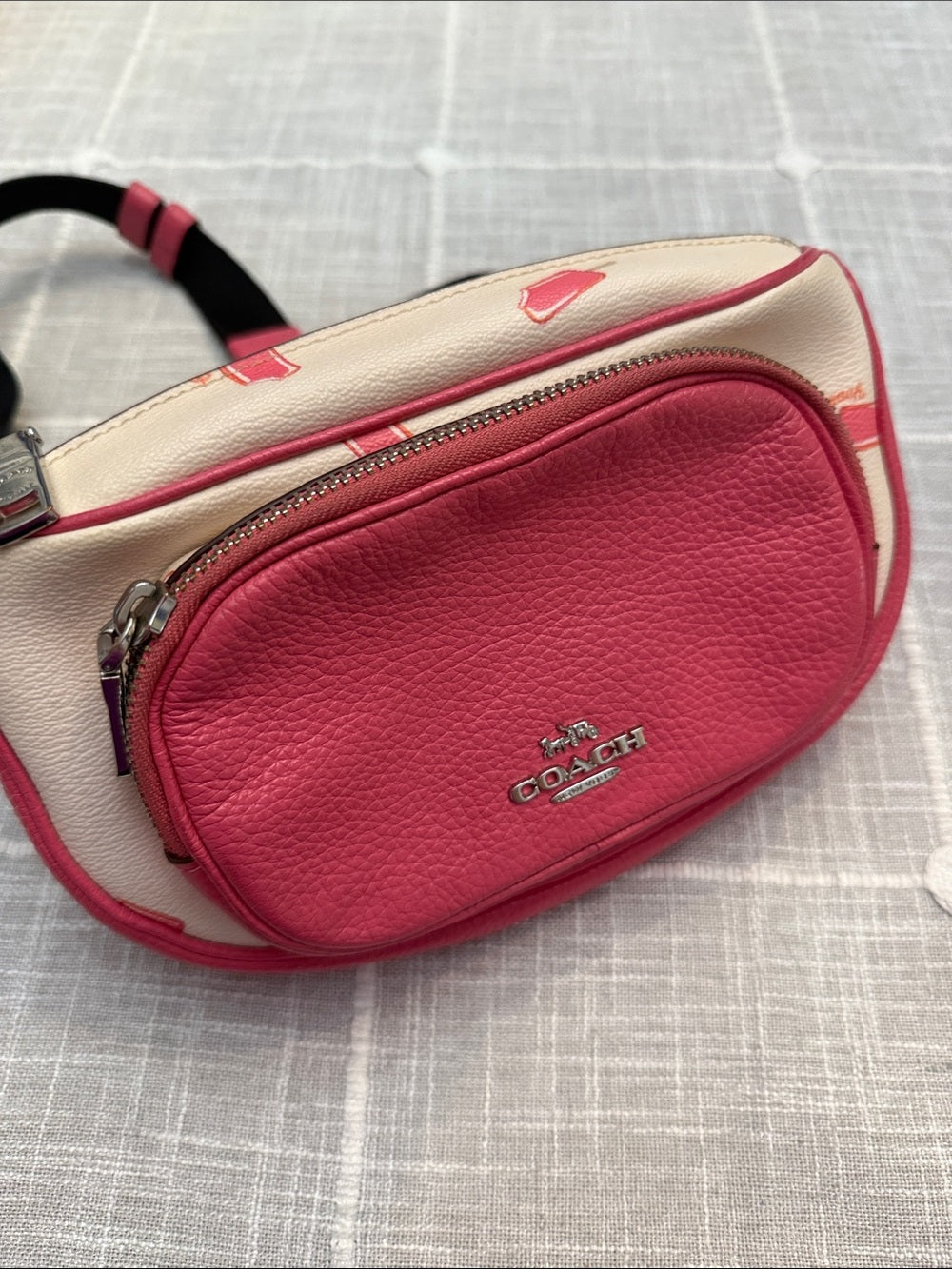 Coach Belt Bag with Popsicle Print 🌟 - Image 2