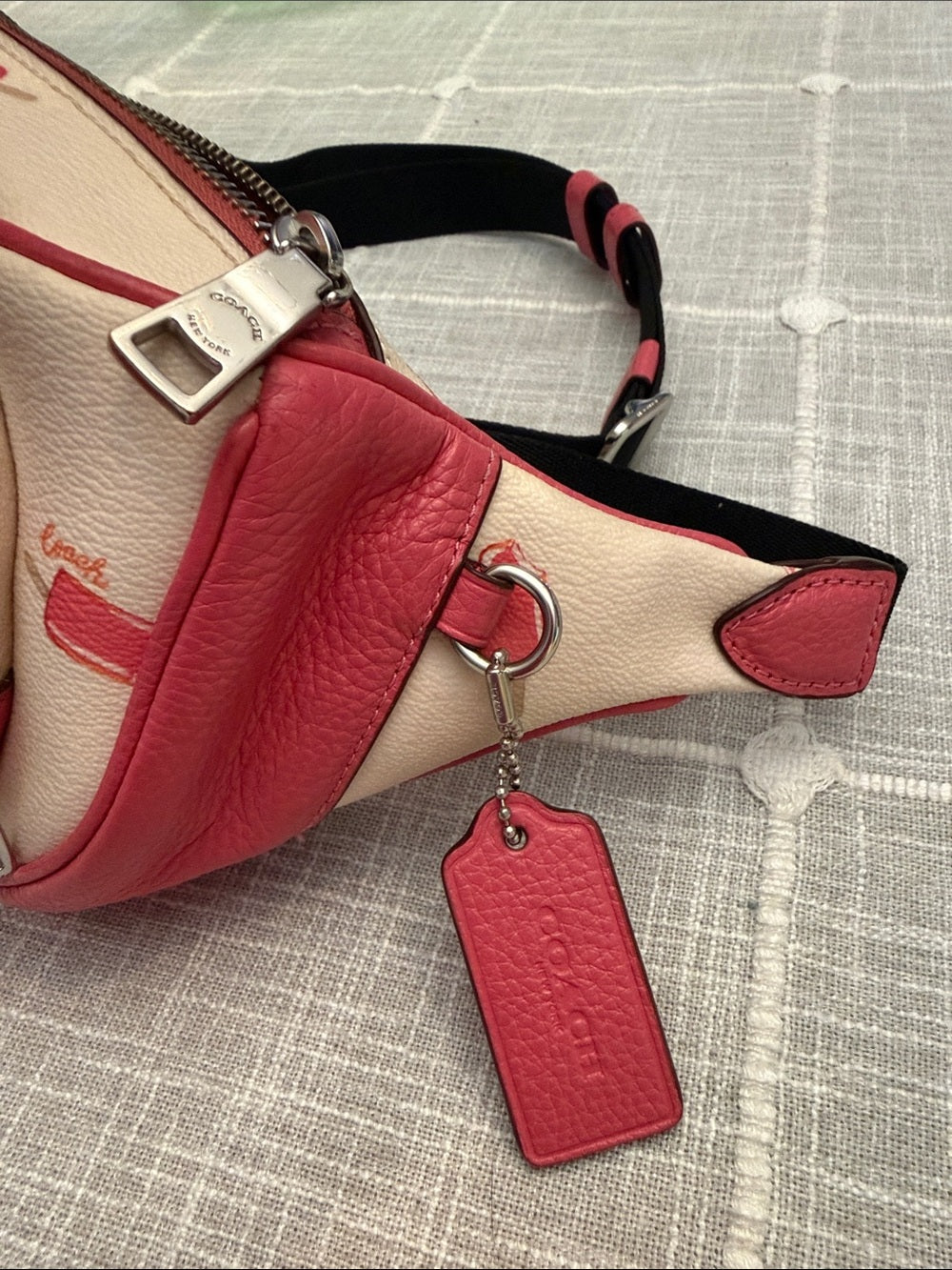 Coach Belt Bag with Popsicle Print 🌟 - Image 10