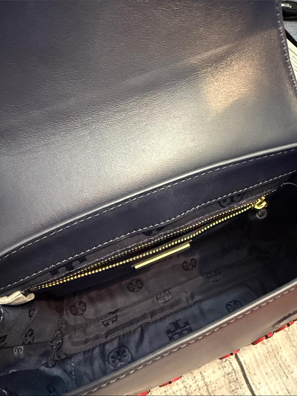 Tory Burch Blue Leather Duet Chain Embellished Shoulder Bag - Image 7