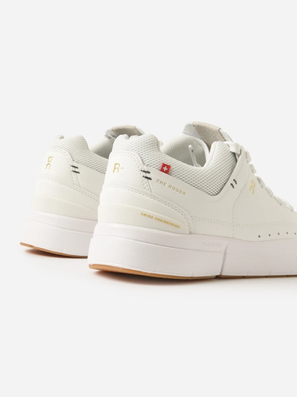 On The Roger Centre Court White Gum (Women's) - size 9 🌟 - Image 4
