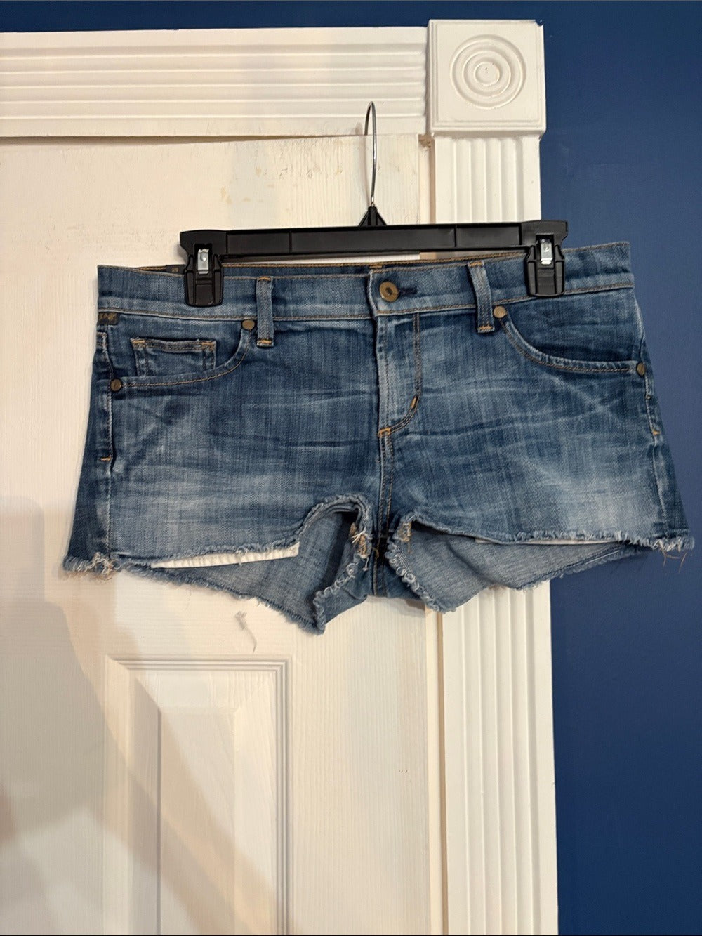 Citizens of Humanity Low Waist Stretch Jean Shorts - size 29 - Image 3