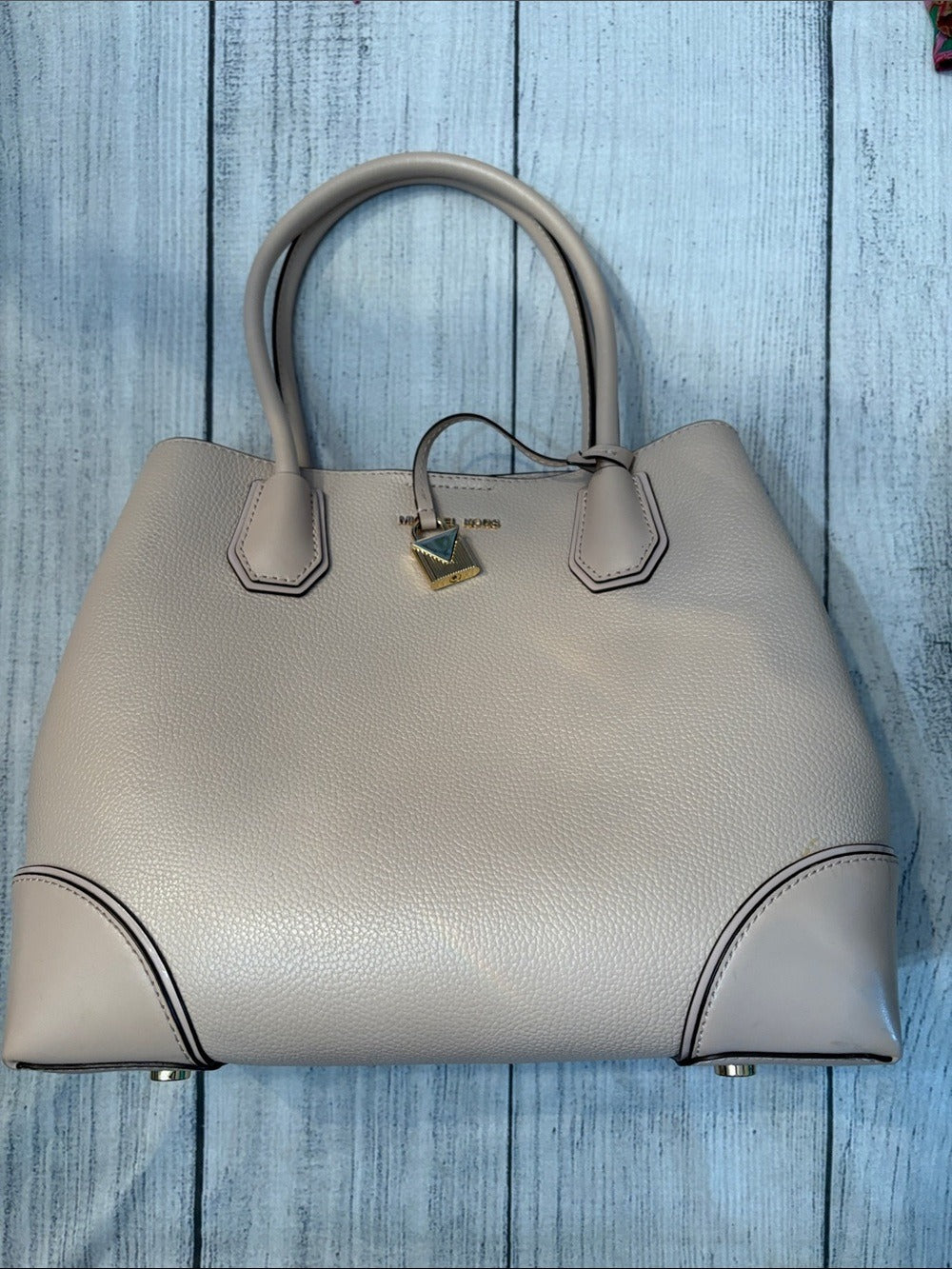 Micheal Micheal Kors Mercer Pink Tote 🌟 - Image 5