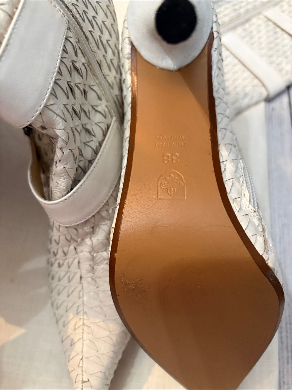 Tara Crystalle white heel boots - size 38 (US 8) 🌟 - Image 7