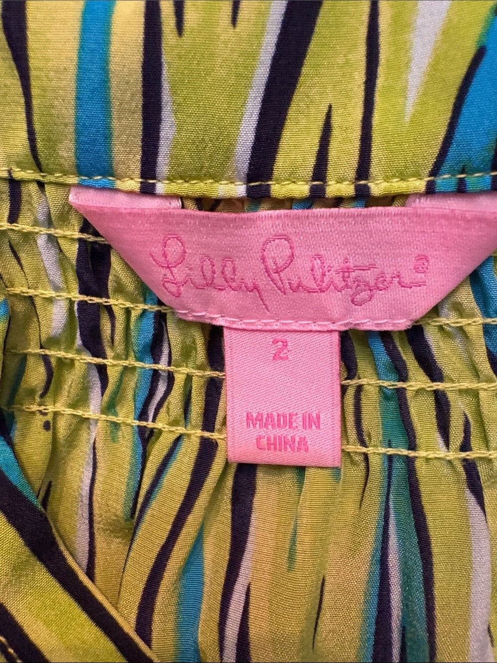 Lilly Pulitzer Elsa 100% silk seaweed fish - size 2 - Image 4