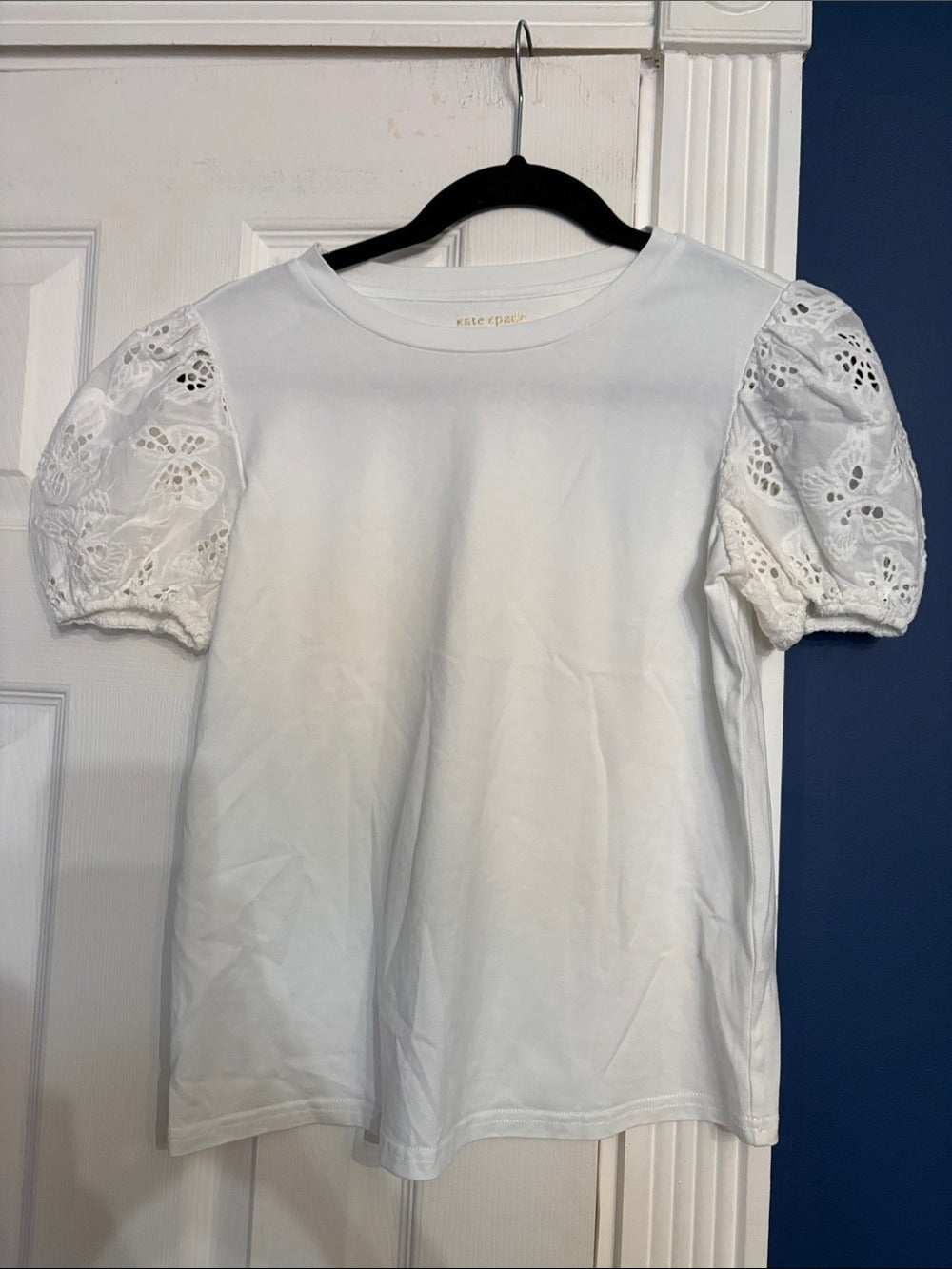 KATE SPADE Butterfly Eyelet crewneck shirt - size small 🌟 - Image 5