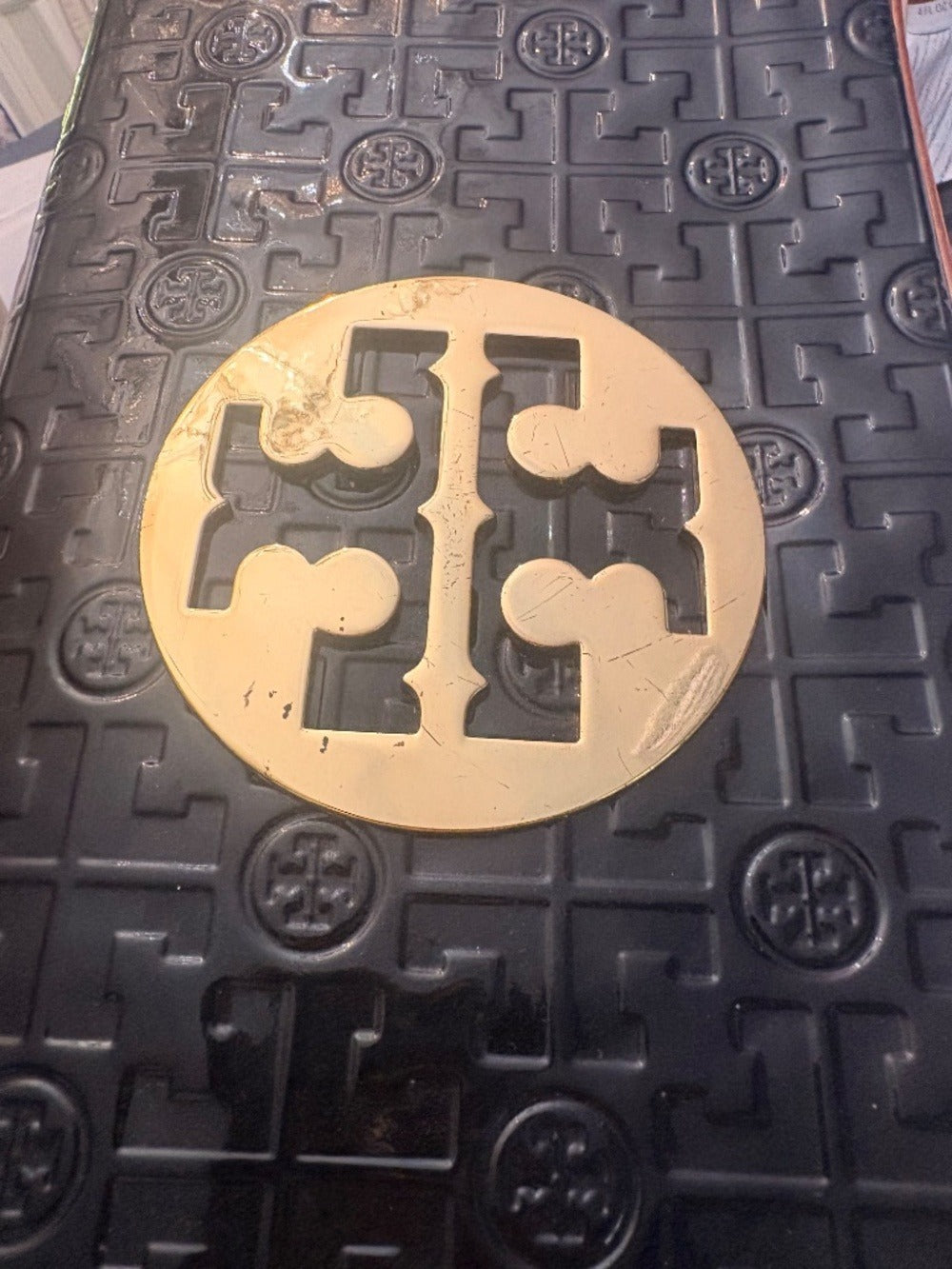 Tory Burch Patent Monogram Clutch 🌟 - Image 2