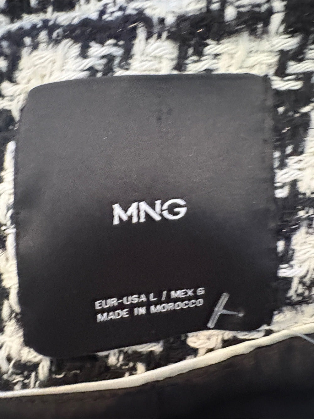 Mango Black and White Tweed Blazer - L 🌟 - Image 2