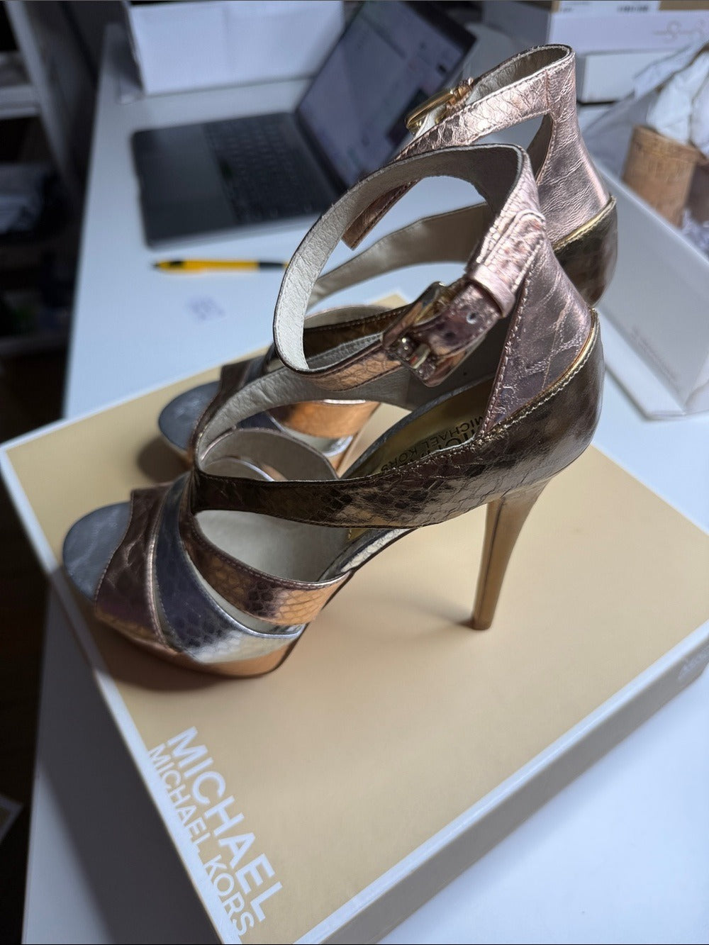 Michael Kors LEIGHTON ANKLE STRAP Rose Gold Sandals - size 7.5 🌟 - Image 4