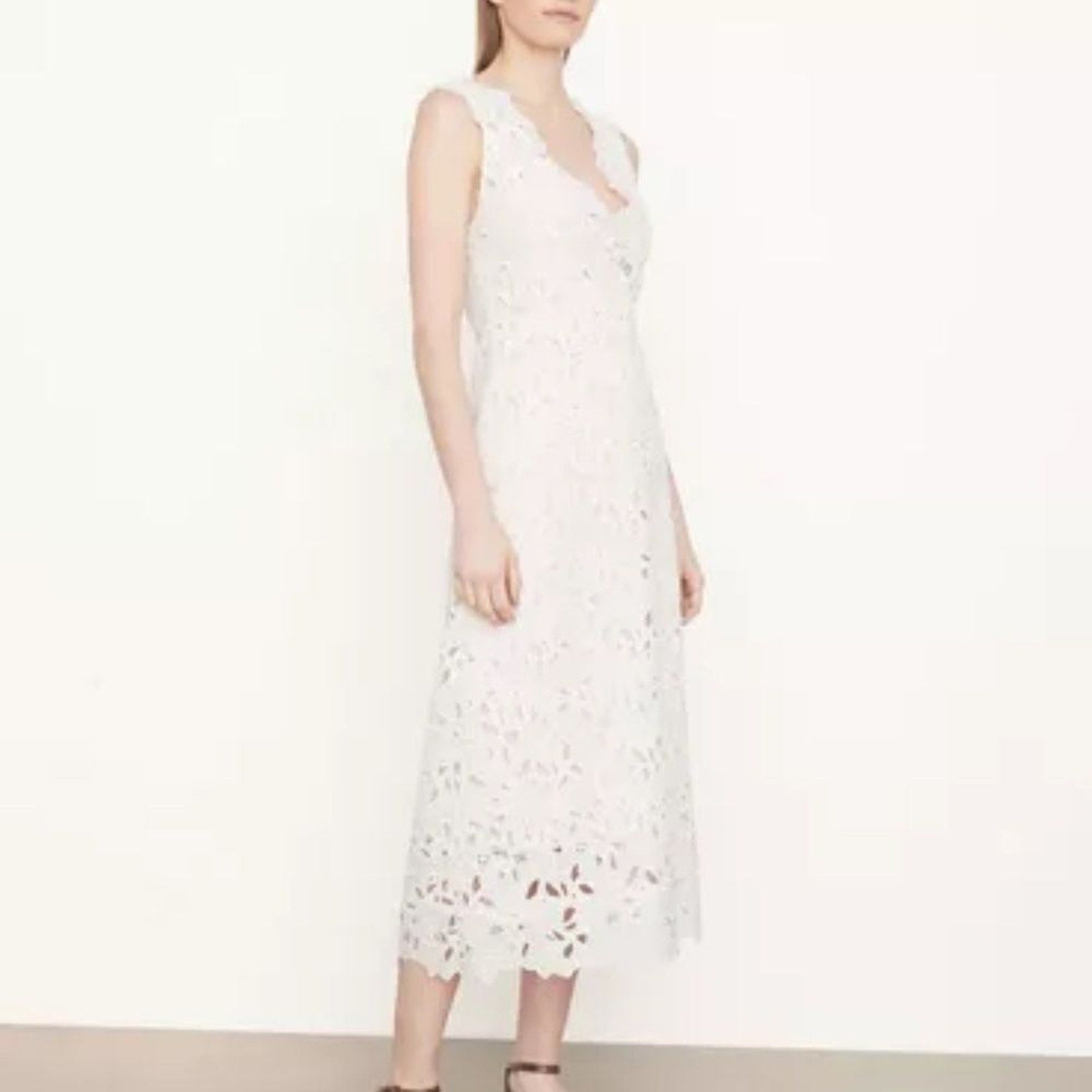 NEW Vince Nouveau Lace V-Neck Dress - size 2