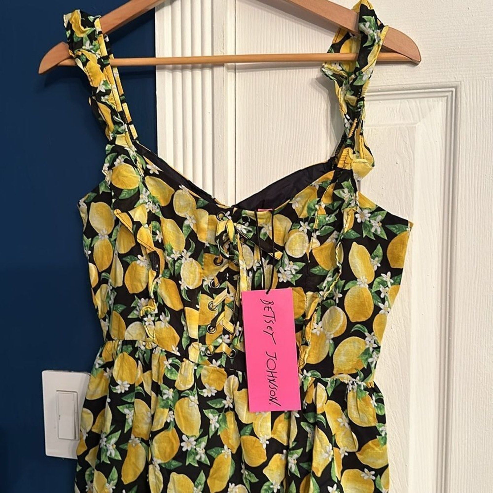 NWT Betsey Johnson Layla Lemon Mini dress $119 - size 8