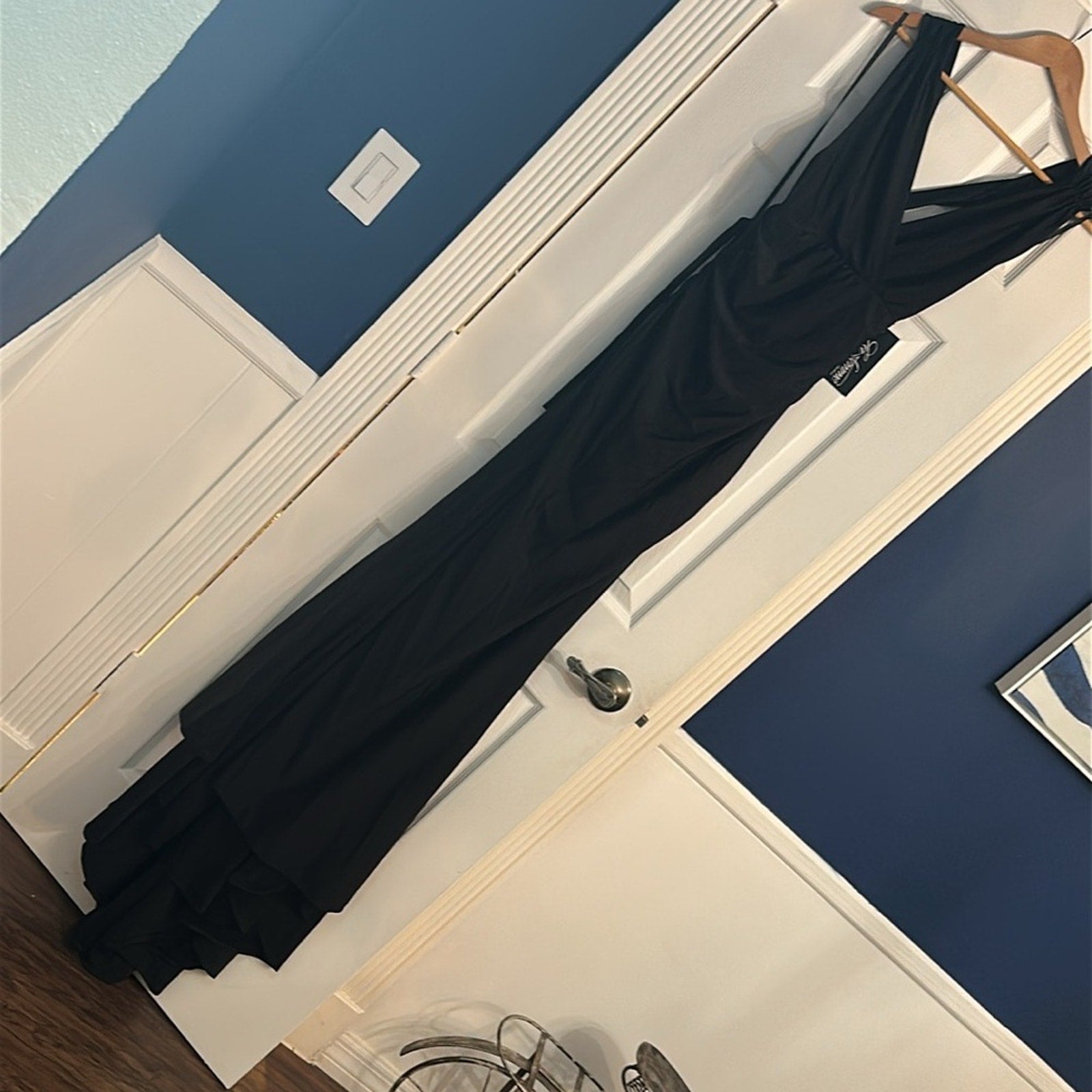 NWT LA FEMME DRESS 28677 GOWN IN BLACK - size 0