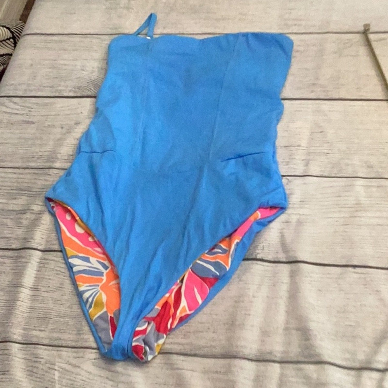 NWT Maaji Reversable Bluetooth Cancun One Piece Strapless Swimsuit - size large