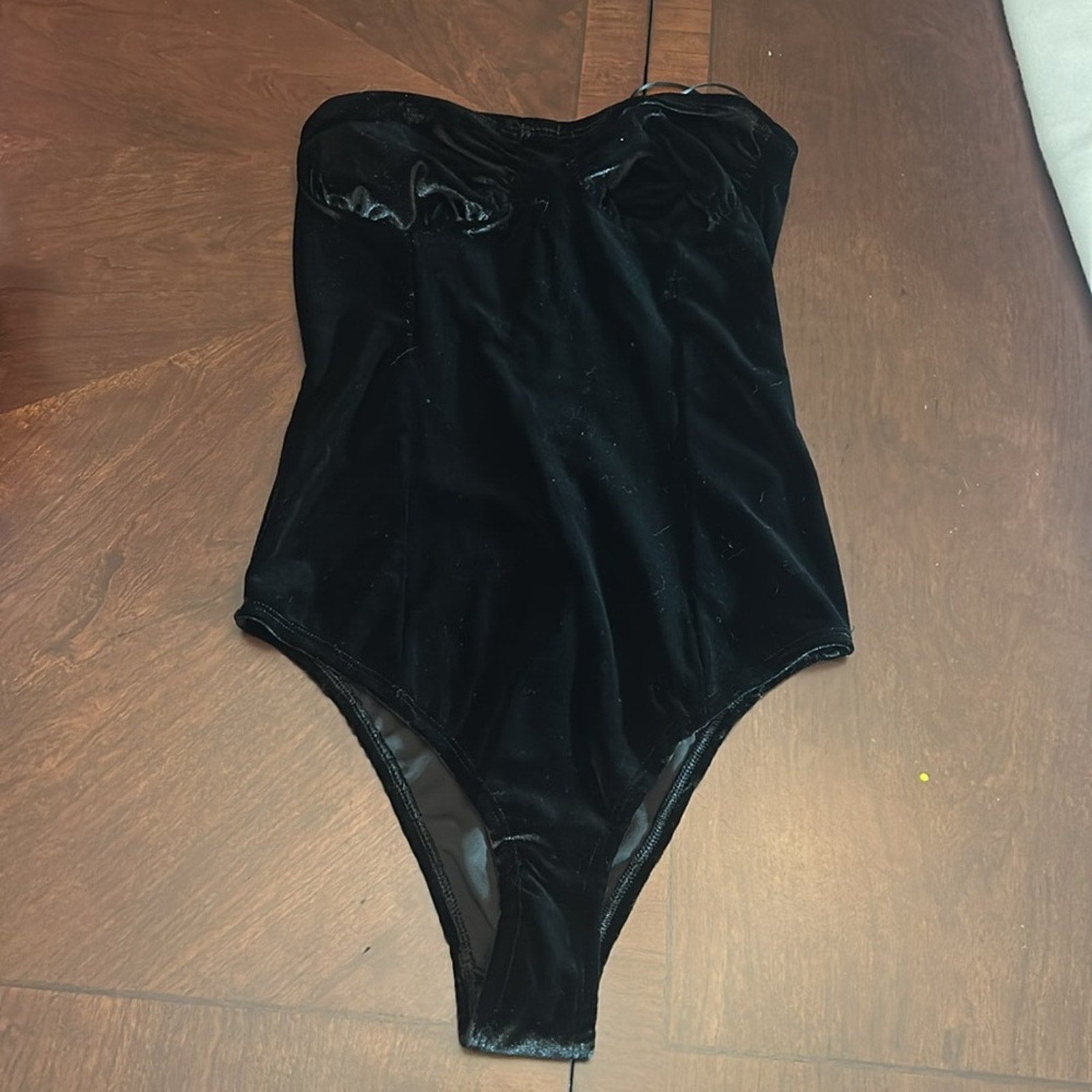 Reformation Fabien Black Velvet Bodysuit - size XS