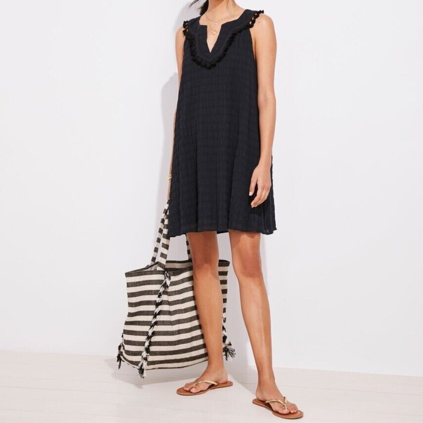 NWT Vineyard Vines Textured Tassel Dress Black - size XS