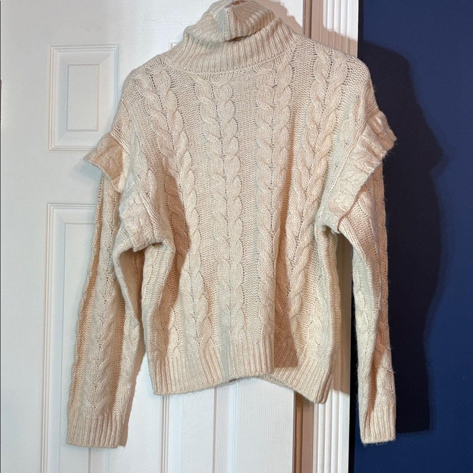 NWT JOE'S JEANS Ruffle Sleeve Cable Knit Turtleneck wool blend Sweater - large