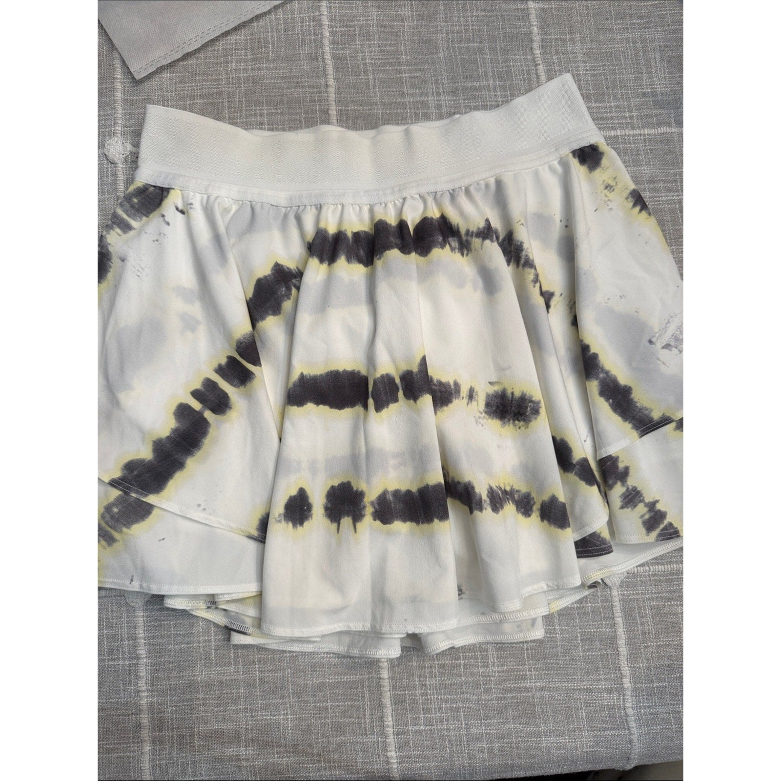 Lululemon Court Rival High-Rise Skirt - 6 🌟