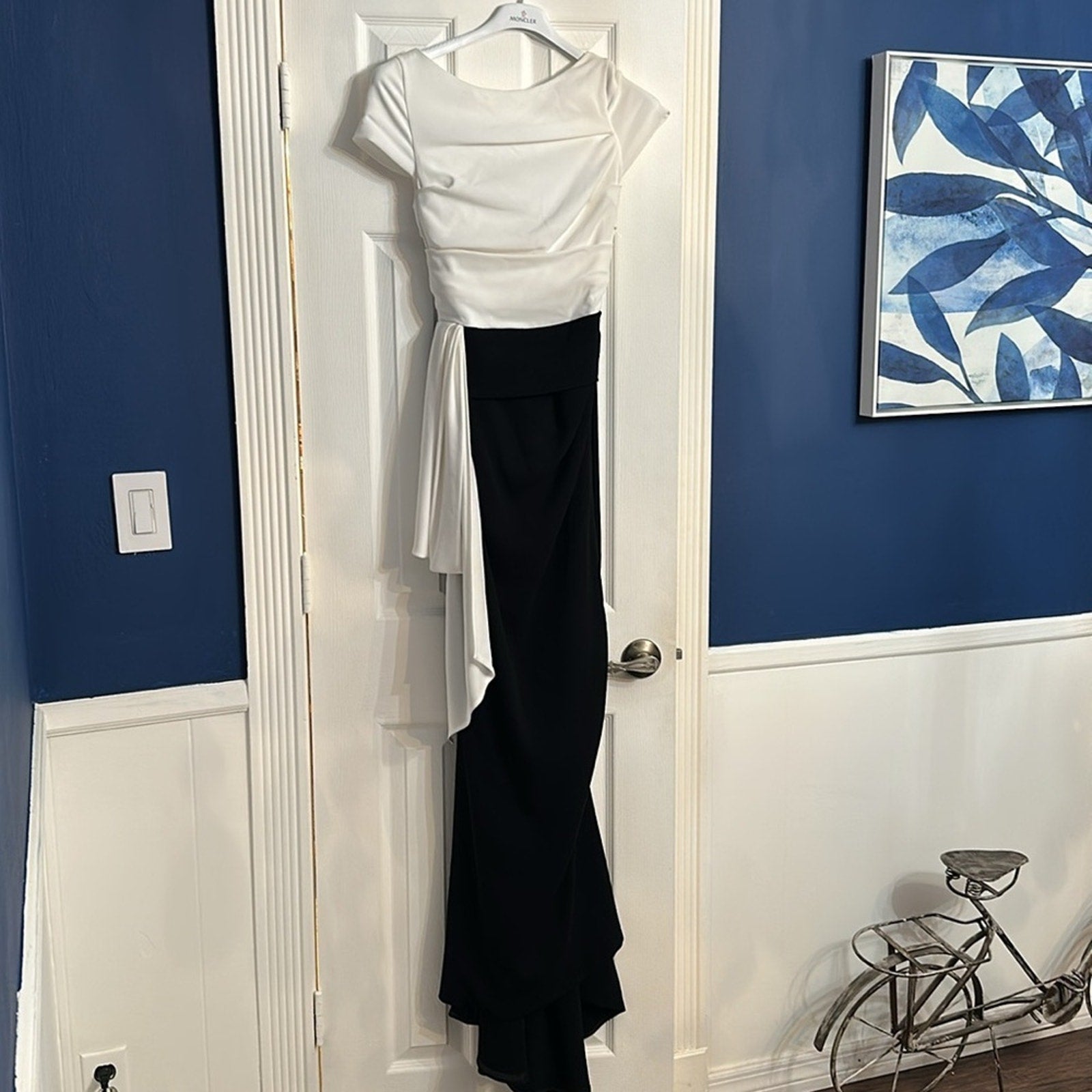 Talbot Runhof size 2 Crepe Gown