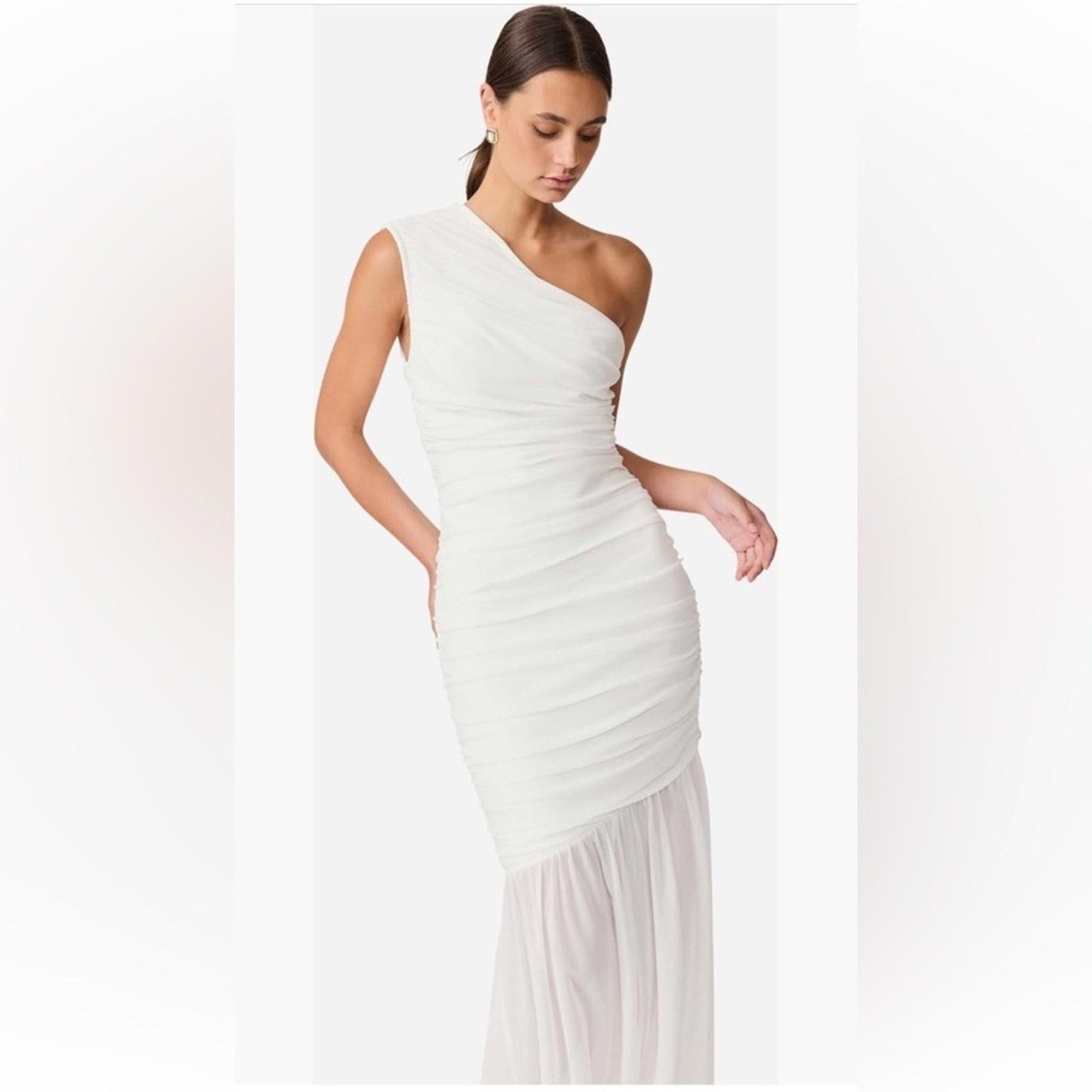 NEW Elliatt Vinna Ruched One Shoulder Gown Dress White - size small
