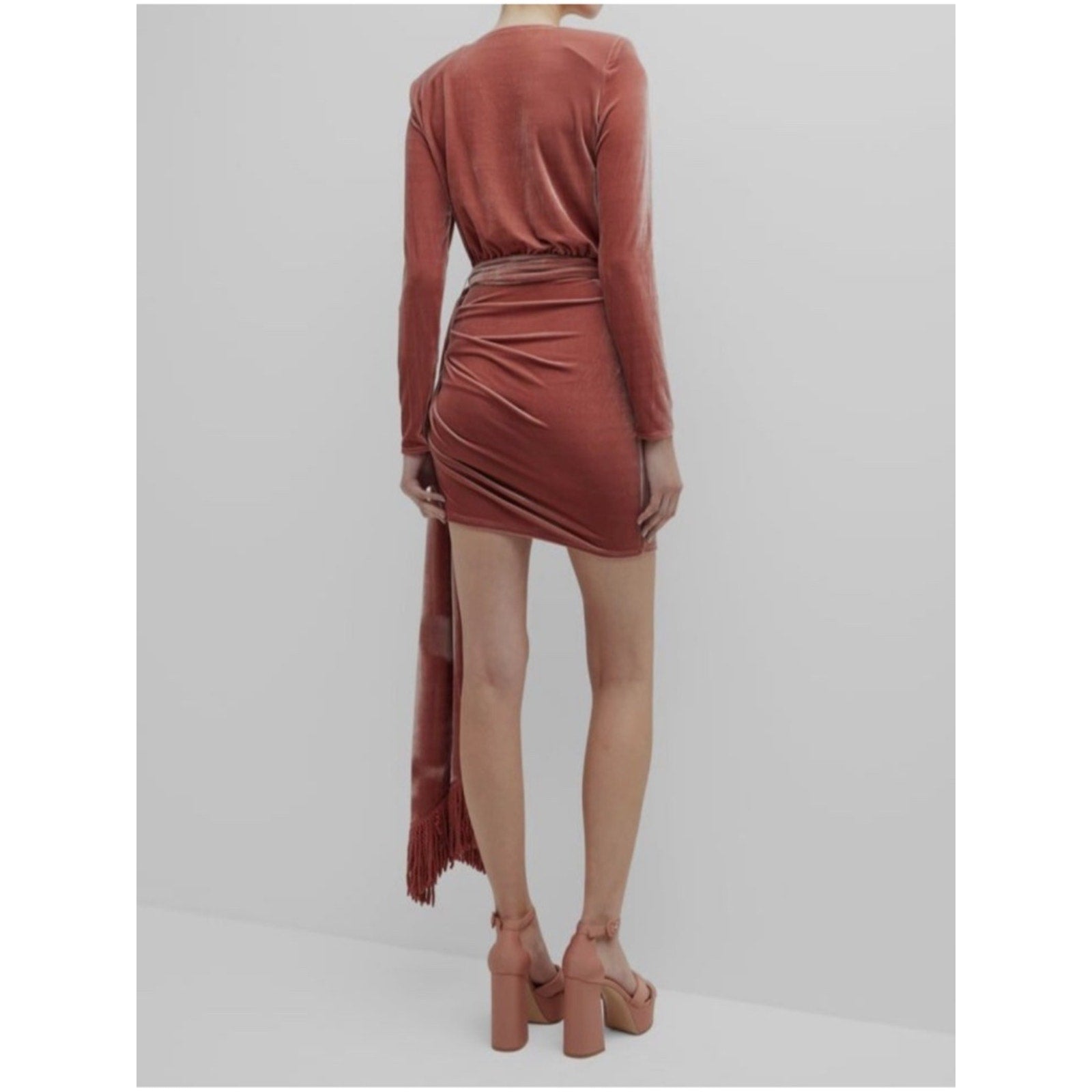 Bronx And Banco Women's Pink Rihanna Velvet V-Neck Mini Dress - M 🌟