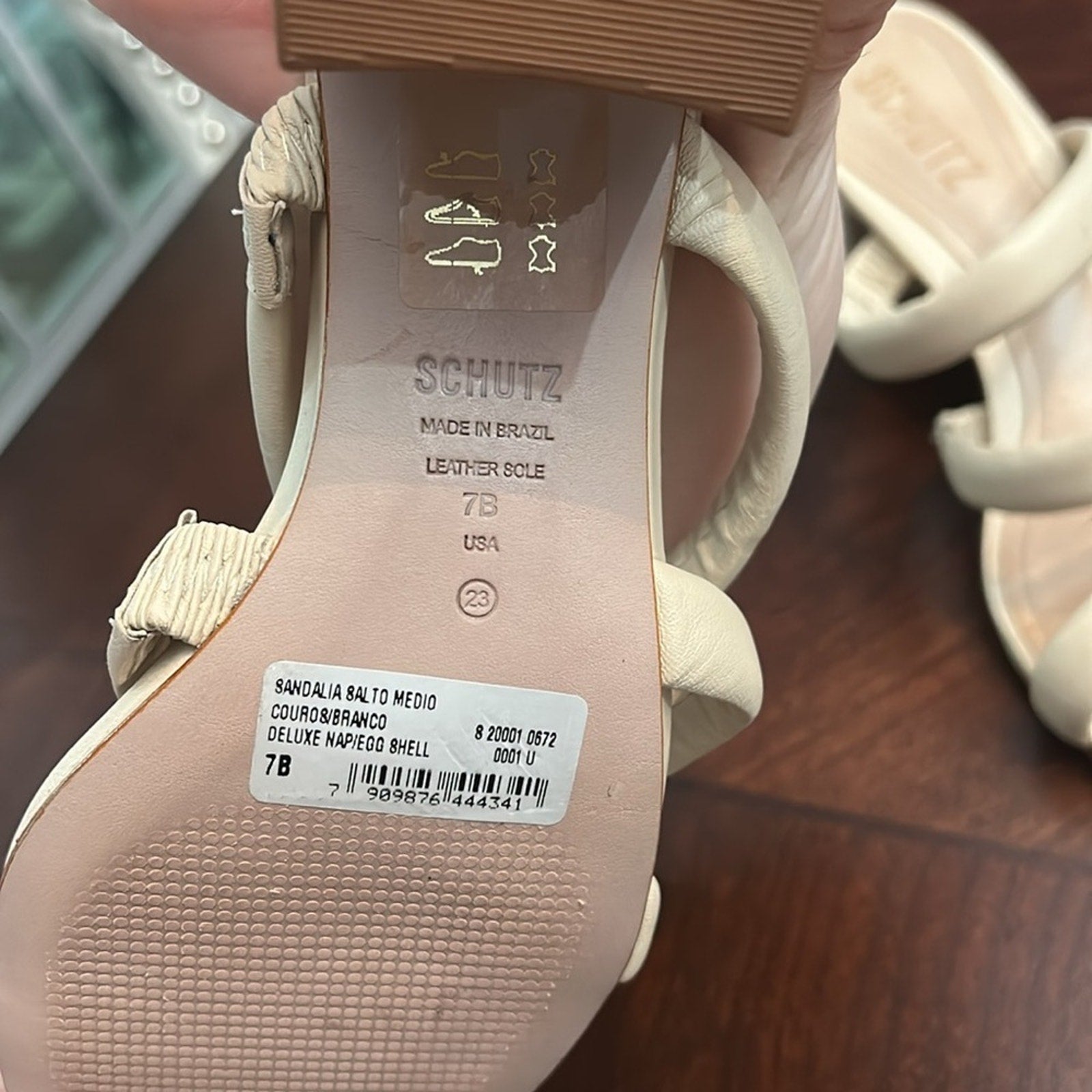 NEW Schutz Olly Cream Leather Block Heel Strappy Sandals - size 7