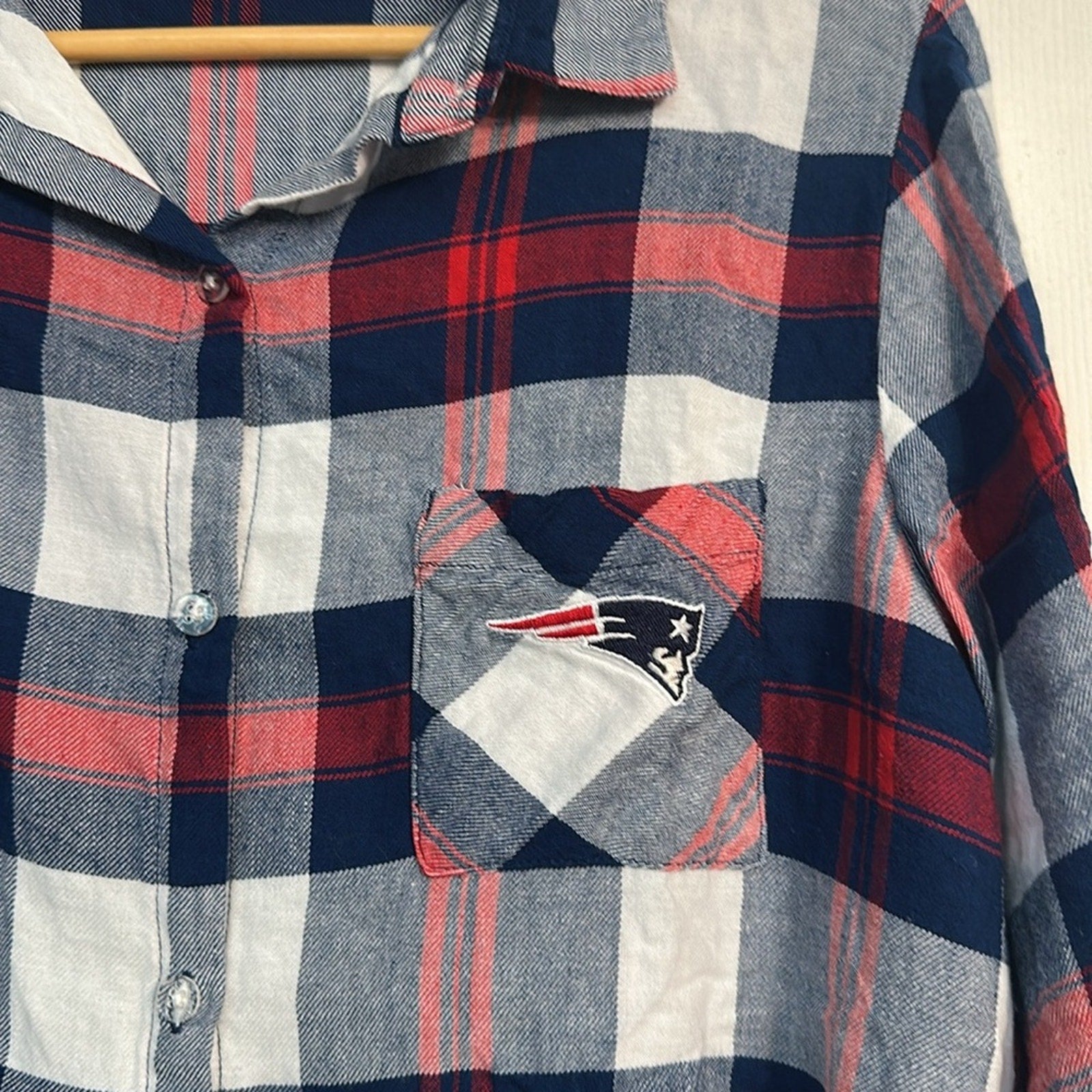 NFL Patriots official flannel shirt - size large