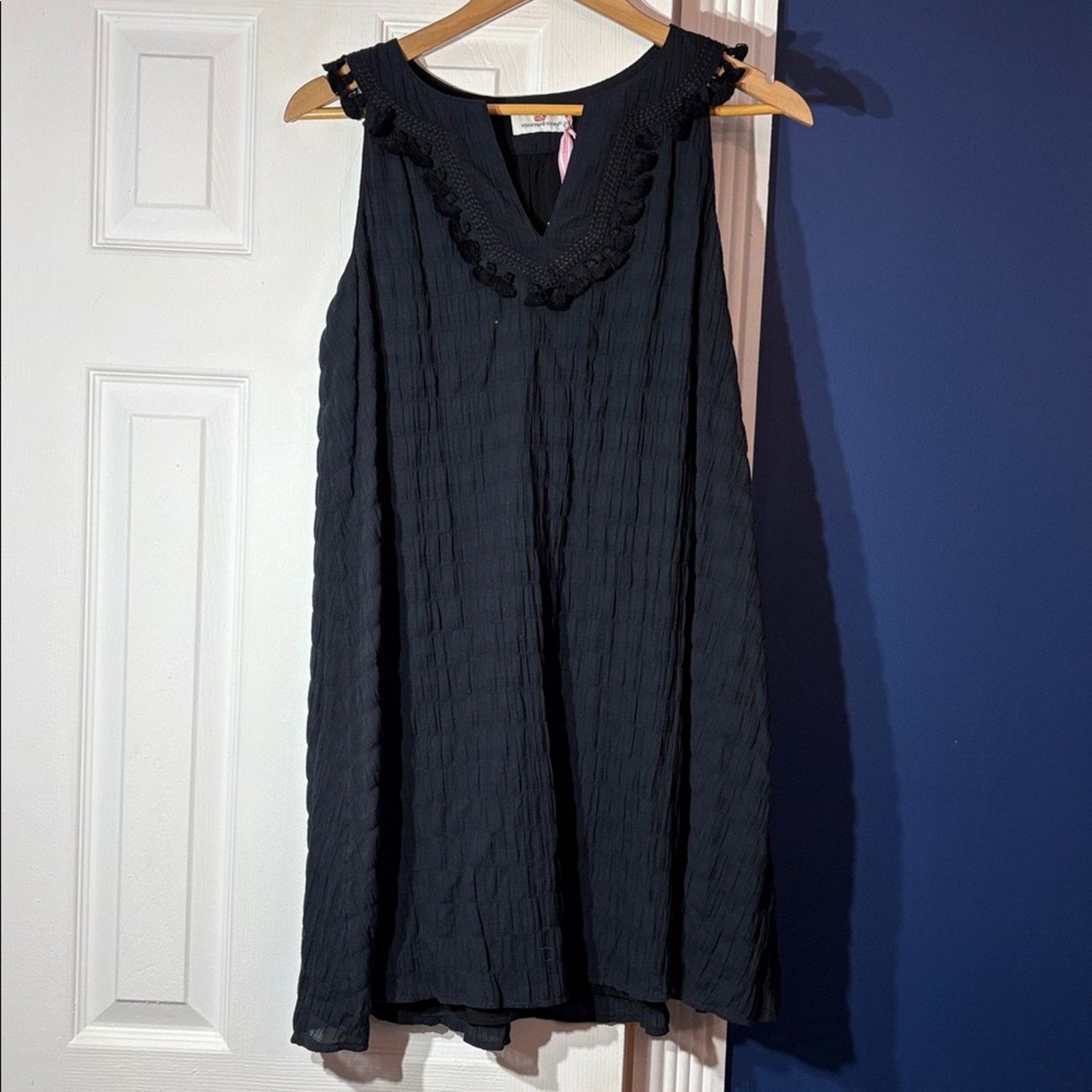 NWT Vineyard Vines Textured Tassel Dress Black - size XS