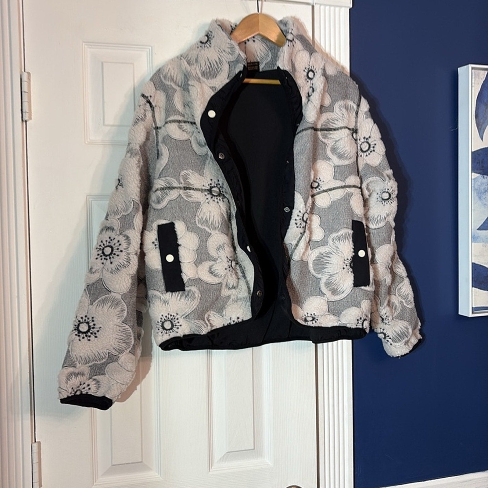 NEW SAACHI Floral Sherpa Jacket - One Size