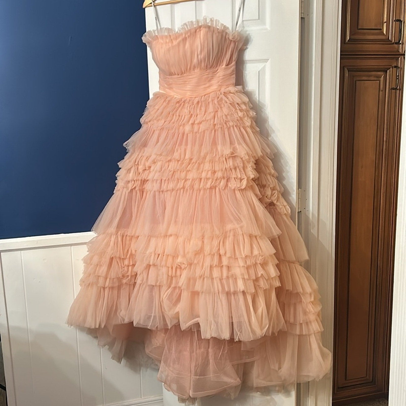 MAC DUGGAL Pink Strapless Tulle Ruffle Gown - size 6
