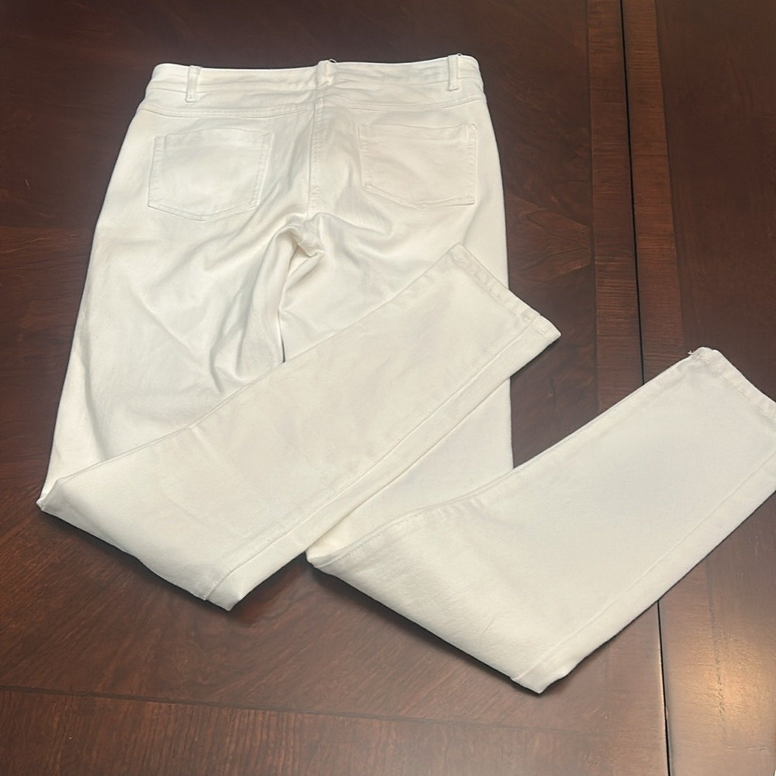 J. McLAUGHLIN Jeans White Slim Leg Denim 4-Way Stretch Cotton Size 2
