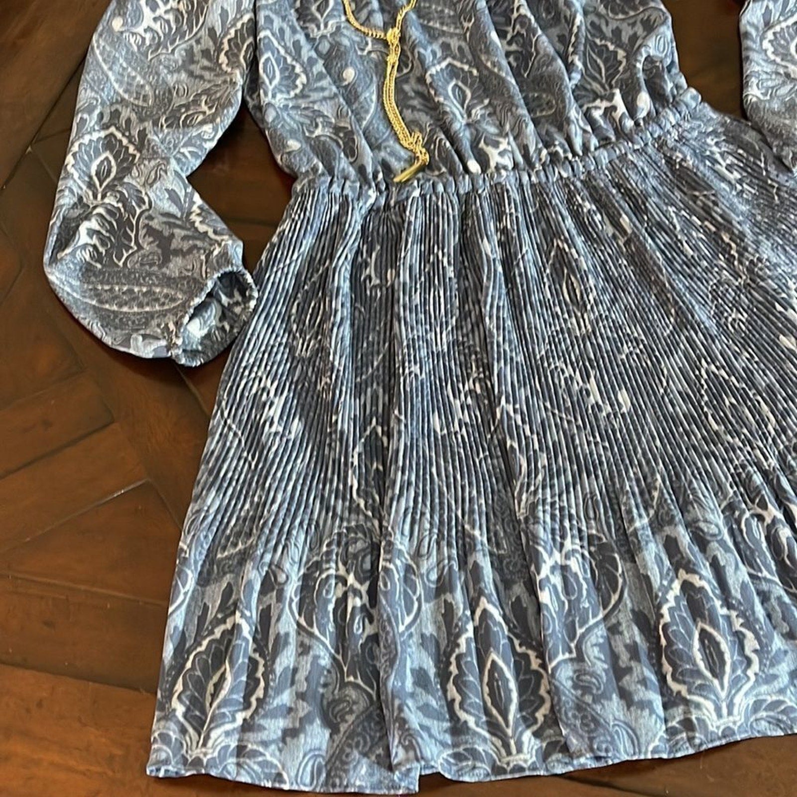 EUC Michael Kors DEVONSHIRE PLEAT DRESS IN MONTEREY BLUE - size XS