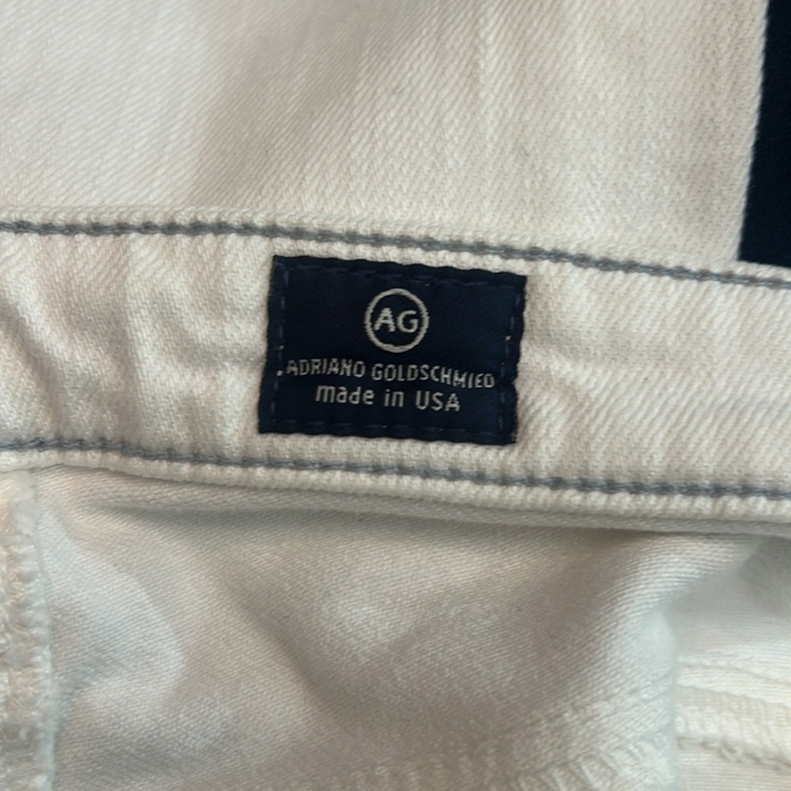 NWT AG Jeans - The Belle Flare in White - size 28R