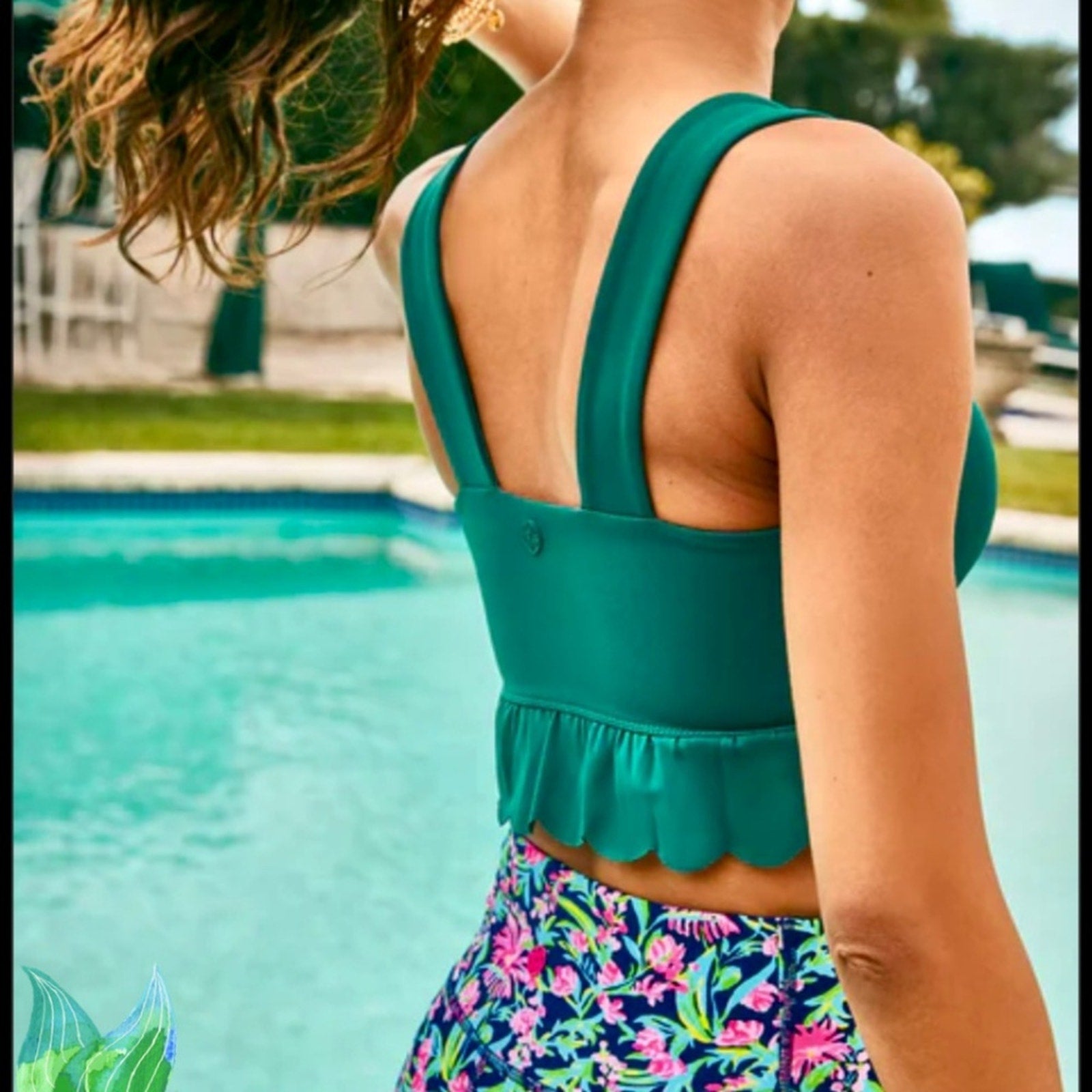 Lilly Pulitzer UPF 50+ Luisa Luxletic Scallop Sports Bra Hosta Green -size small