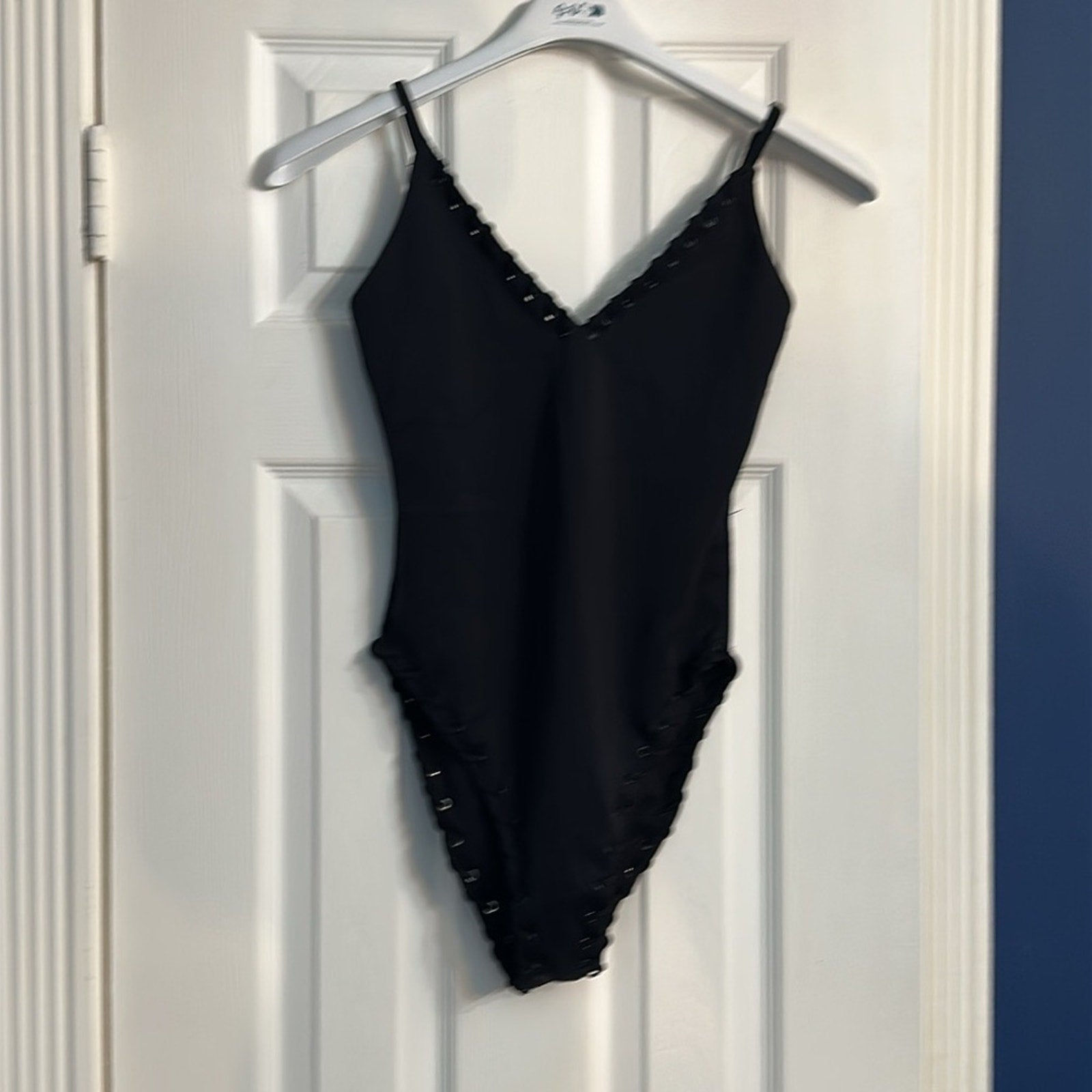 NEW Good American Black Good American Whip Stitch Swimsuit - size M