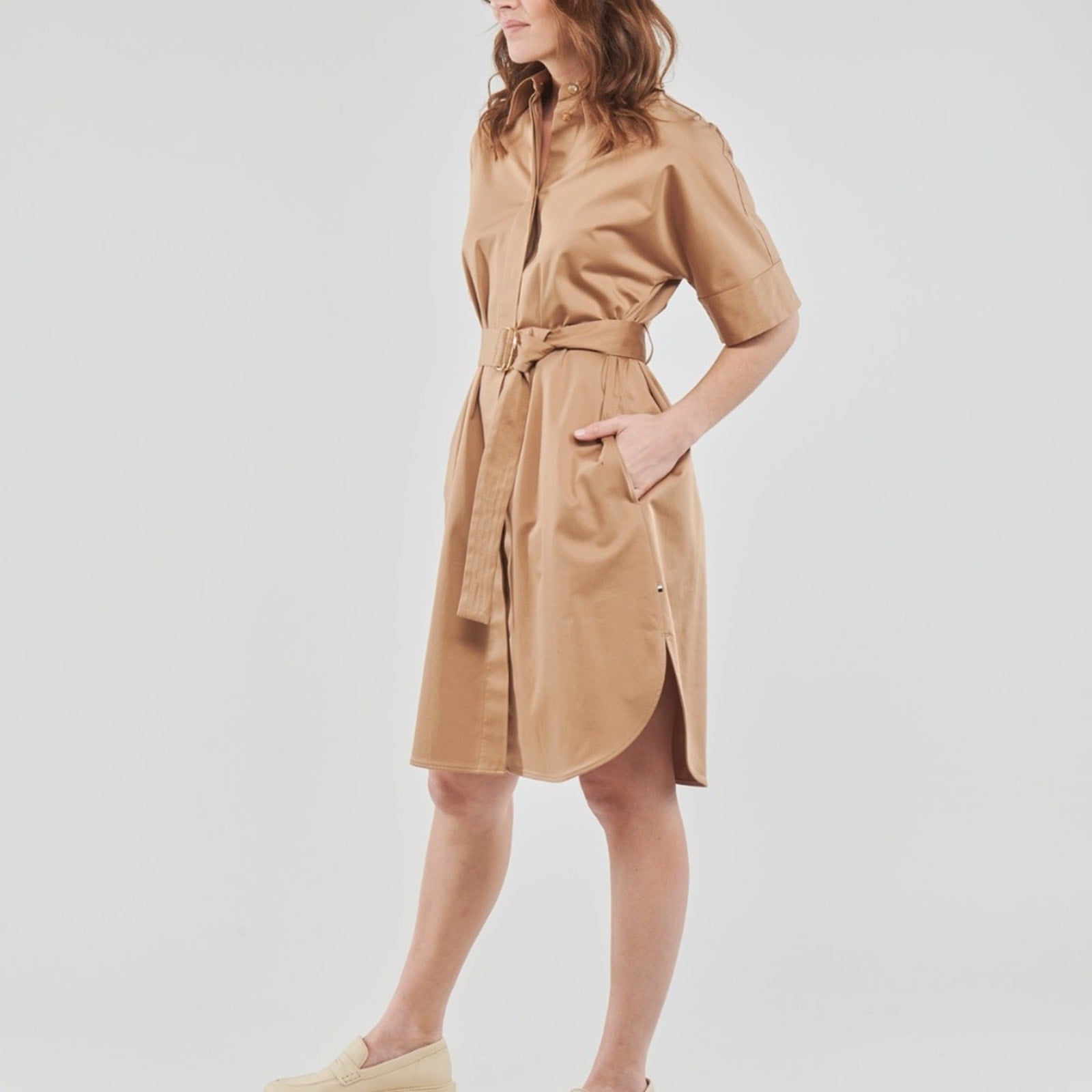 NWT Hugo Boss Dashile Short Sleeve Shirtdress In Iconic Camel - size 4