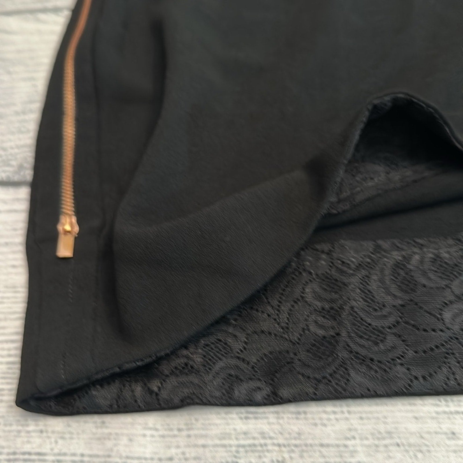 Diane Von Furstenberg black skirt - size 12