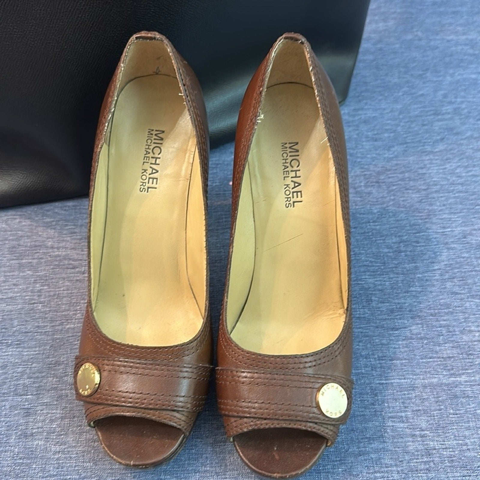 Micheal Micheal Kors Chocolate Leather Peep Toe Heels