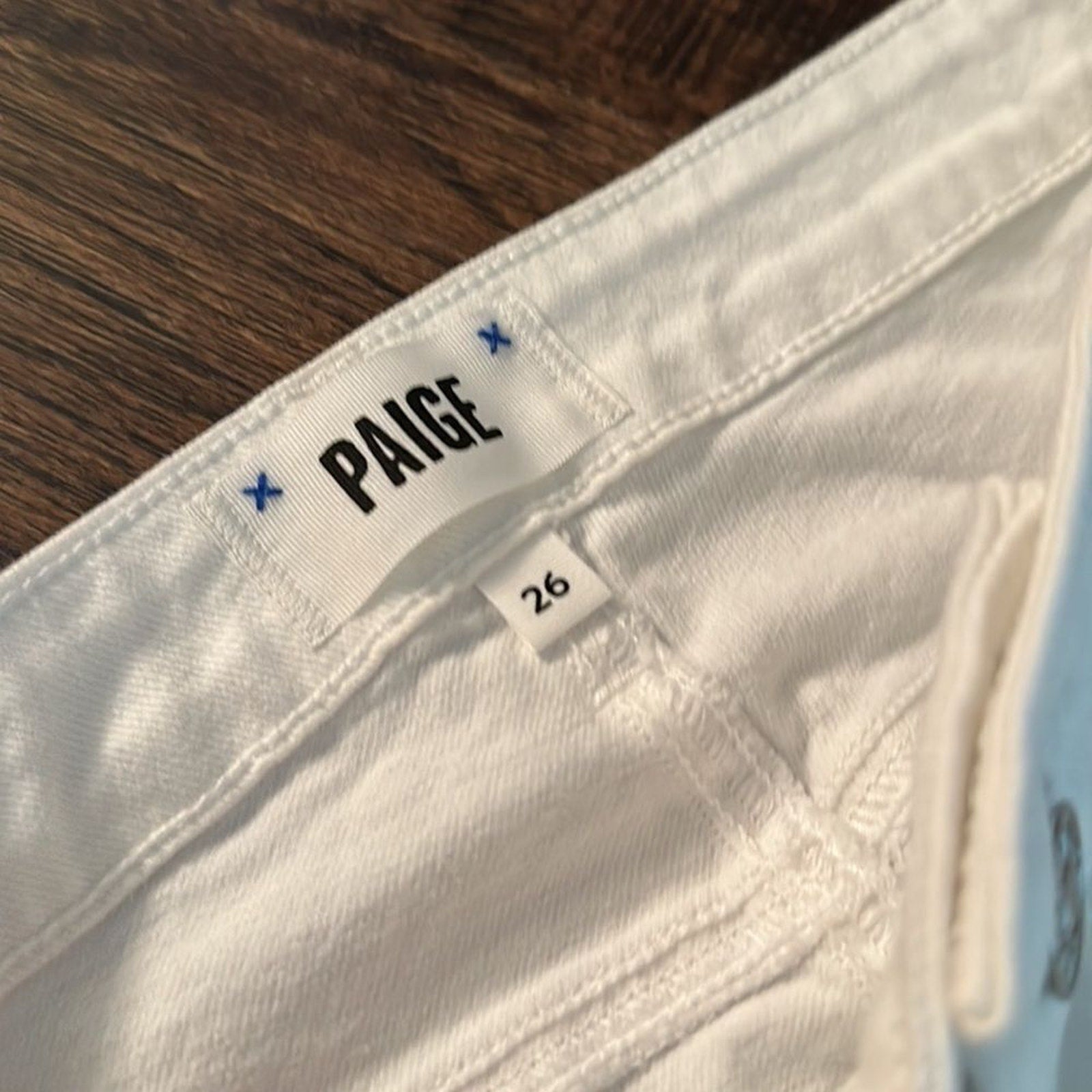 NWT Paige High Rise Laurel Canyon 32" - Crisp White - 25