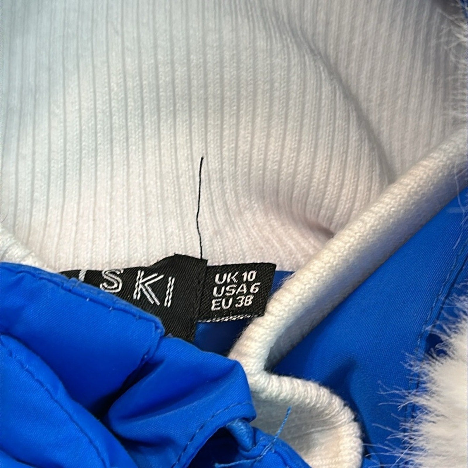 PRETTYLITTLETHING SKI Blue And White Faux Fur Hooded Belted Jacket - size 6
