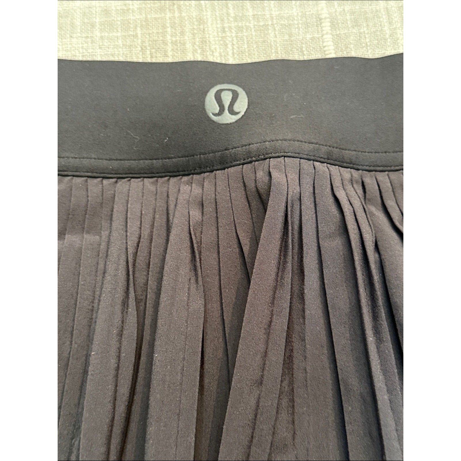 LULULEMON Varsity High-Rise Pleated Swift Tennis Skirt in Black 🌟