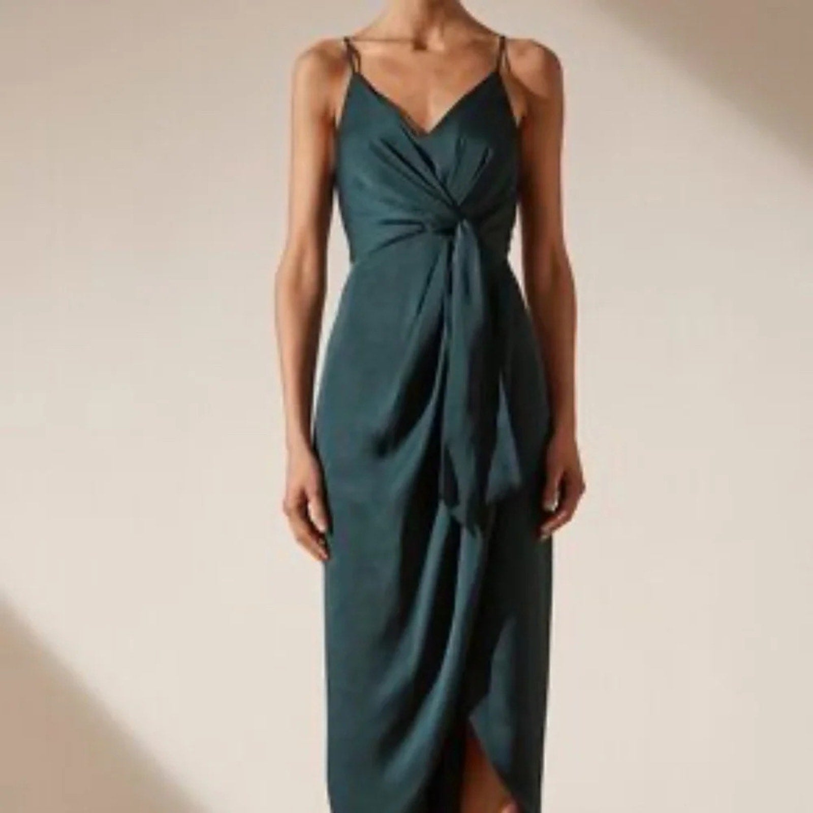 NEW Shona Joy Luxe Tie Front Cocktail Dress In Emerald Green - size 8 US