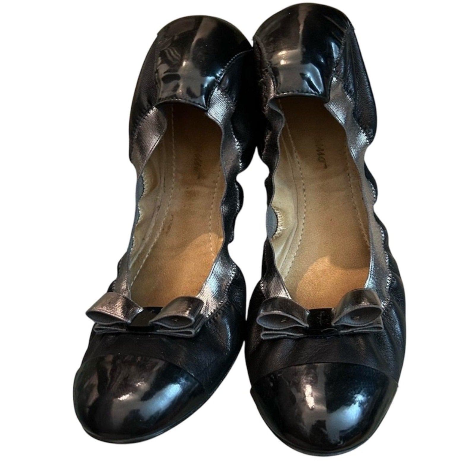 Salvatore Ferragamo Silver Bow and Black Ballet Flats - 9.5