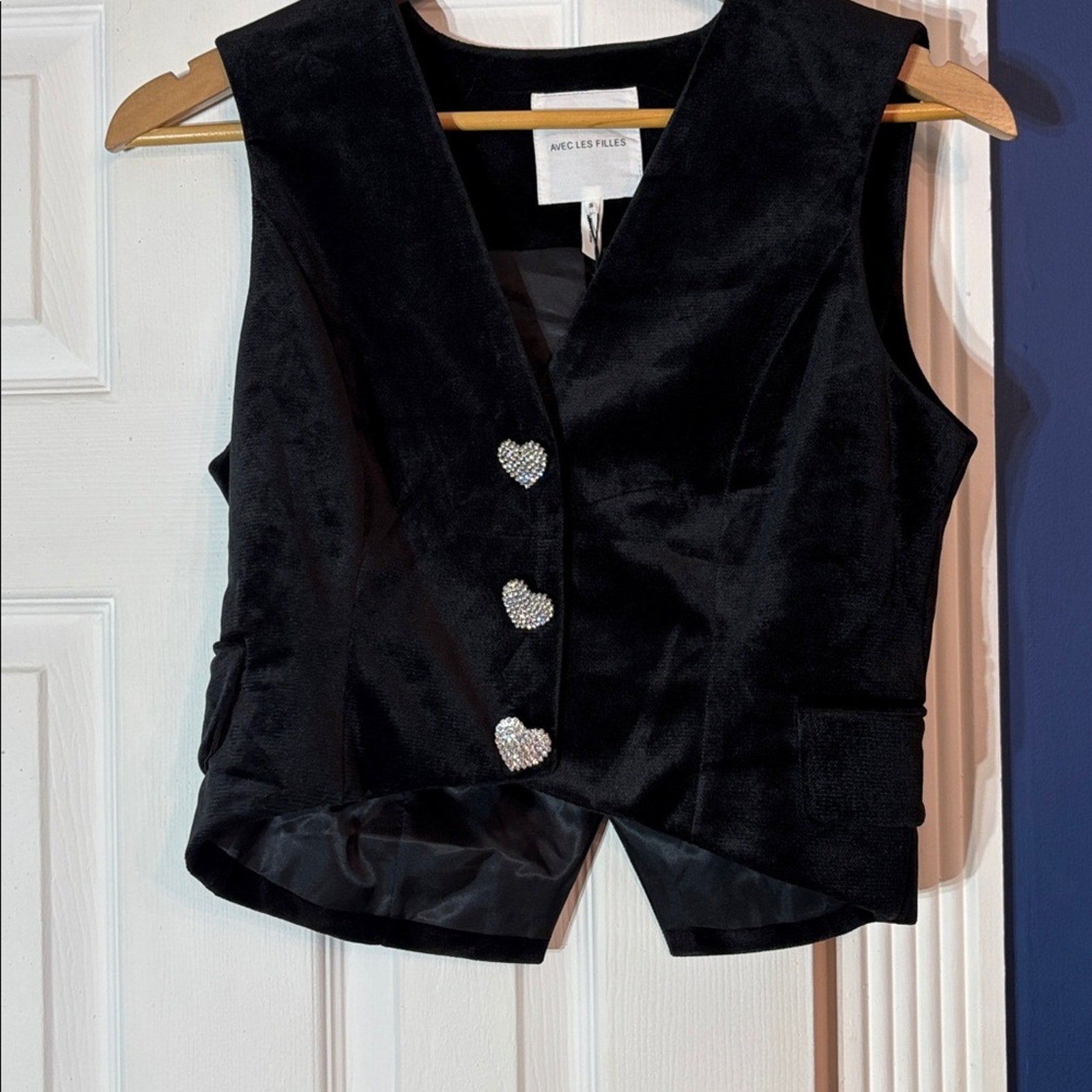 NWT Avec Les Filles Velvet Vest Rhinestone Heart Snap Buttons - size small
