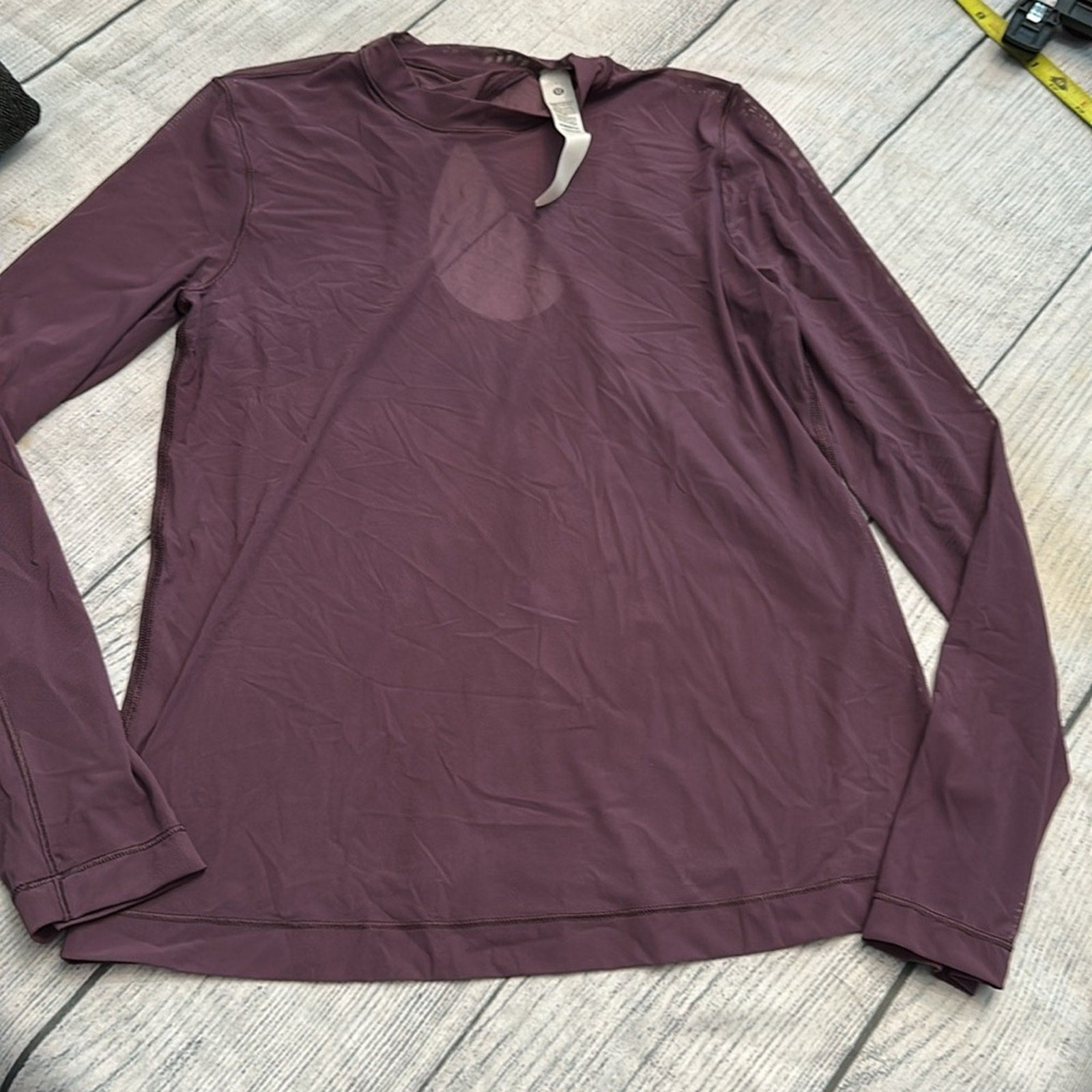 Lululemon size 2 Mesh Keyhole Top - Grape