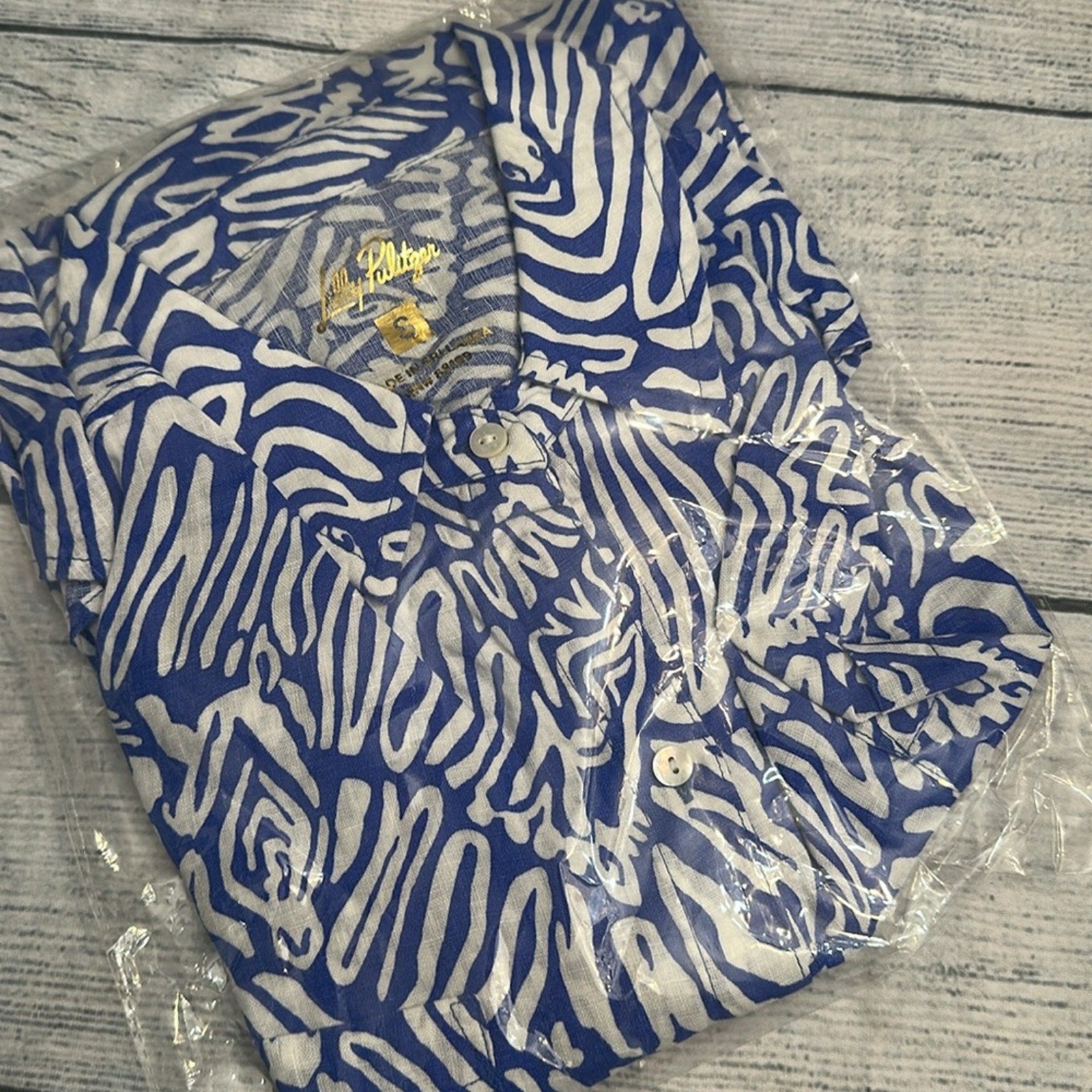 NEW Lilly Pulitzer SEA VIEW BUTTON DOWN, MARTINIQUE BLUE ZEE BEBE - size small